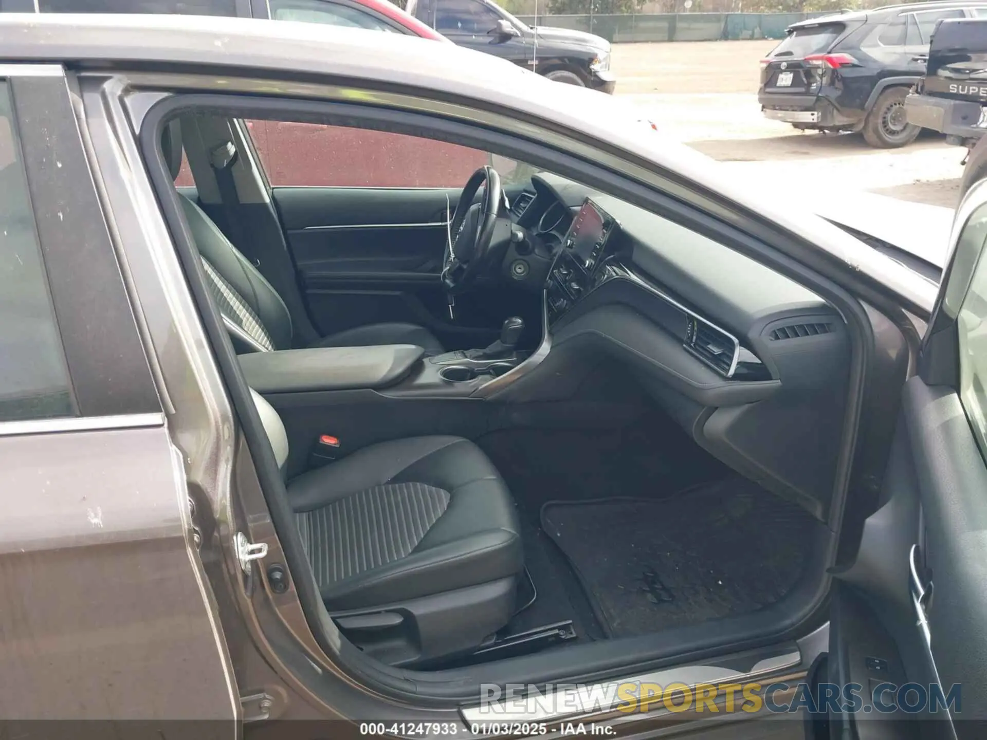 5 fotografías del automóvil dañado 4T1G11AK2NU689925 TOYOTA CAMRY 2022