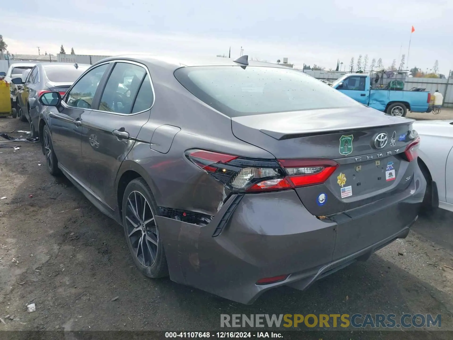 3 fotografías del automóvil dañado 4T1G11AK2NU707498 TOYOTA CAMRY 2022