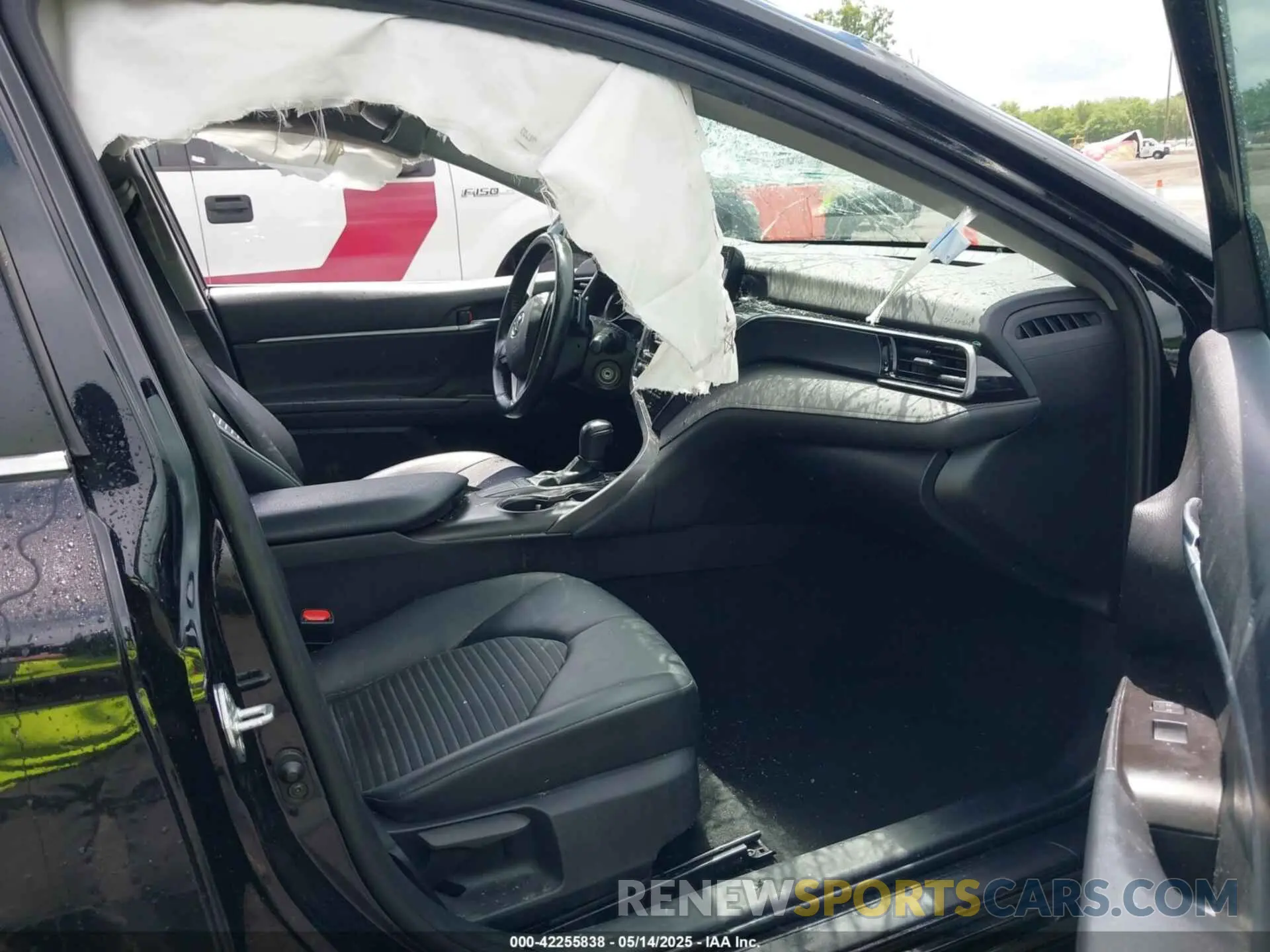 5 fotografías del automóvil dañado 4T1G11AK2NU709977 TOYOTA CAMRY 2022