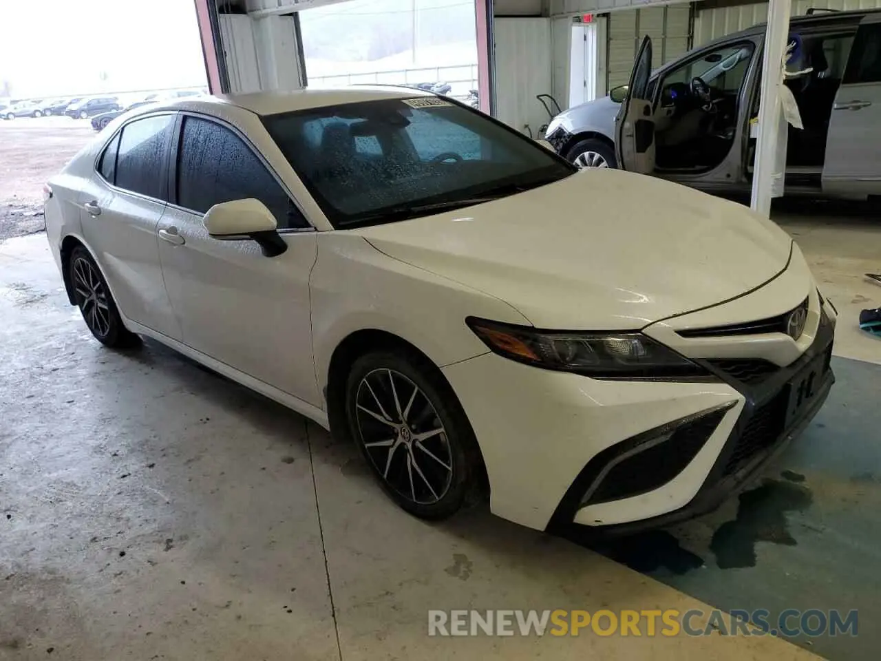 4 fotografías del automóvil dañado 4T1G11AK2NU715732 TOYOTA CAMRY 2022
