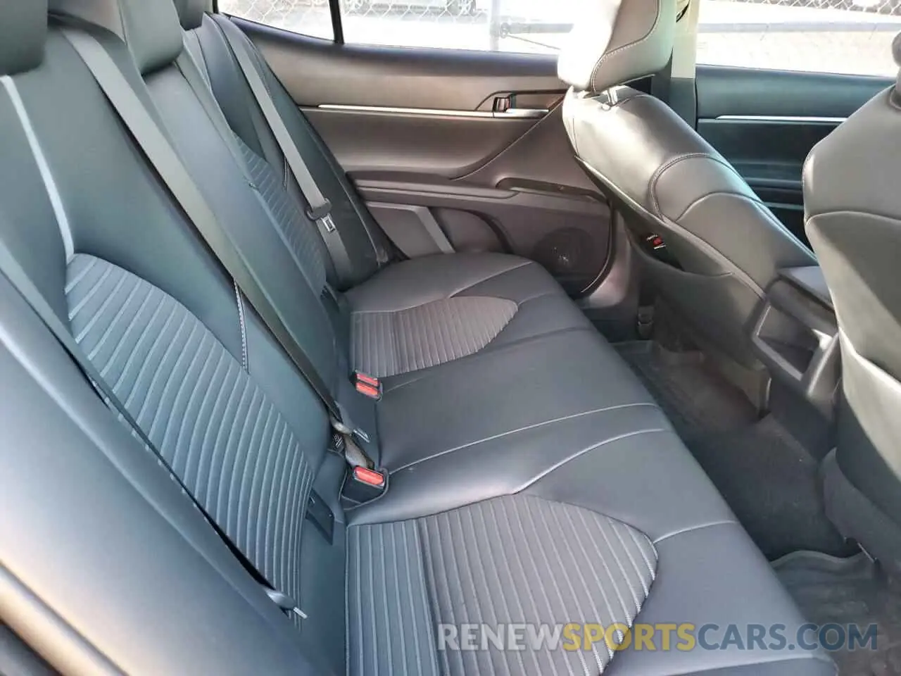11 fotografías del automóvil dañado 4T1G11AK3NU017162 TOYOTA CAMRY 2022