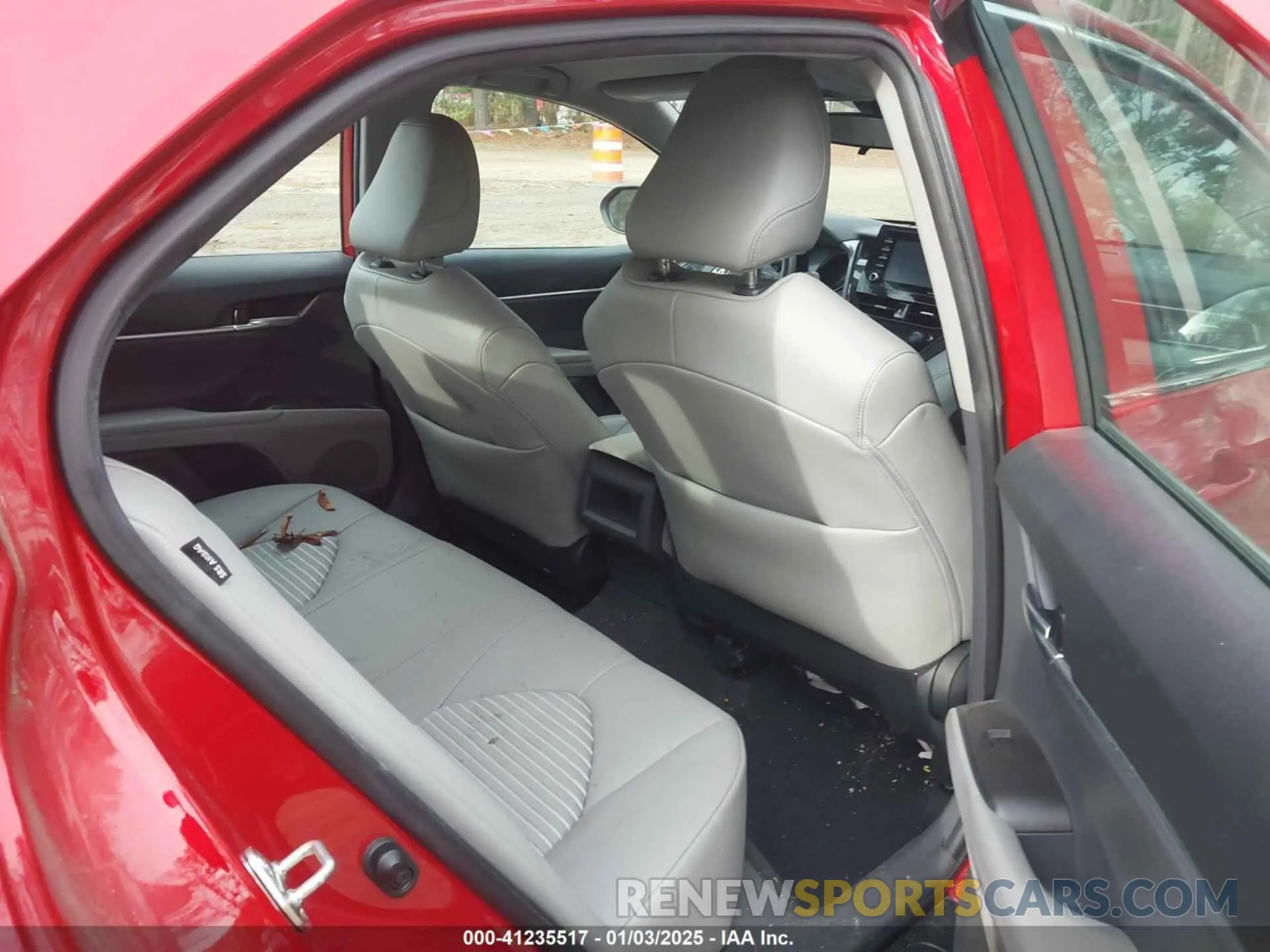 8 fotografías del automóvil dañado 4T1G11AK3NU019896 TOYOTA CAMRY 2022