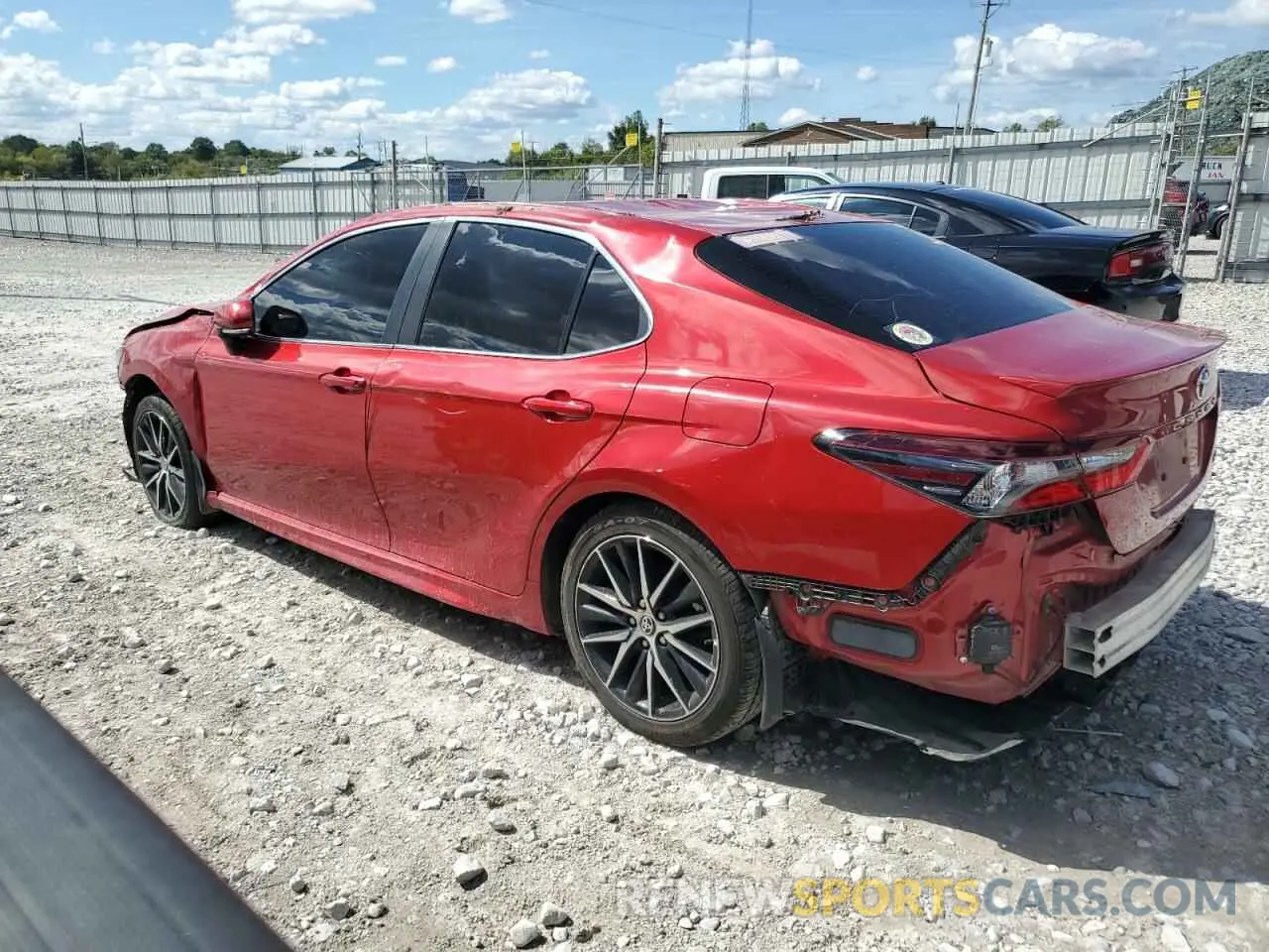 2 fotografías del automóvil dañado 4T1G11AK3NU022703 TOYOTA CAMRY 2022
