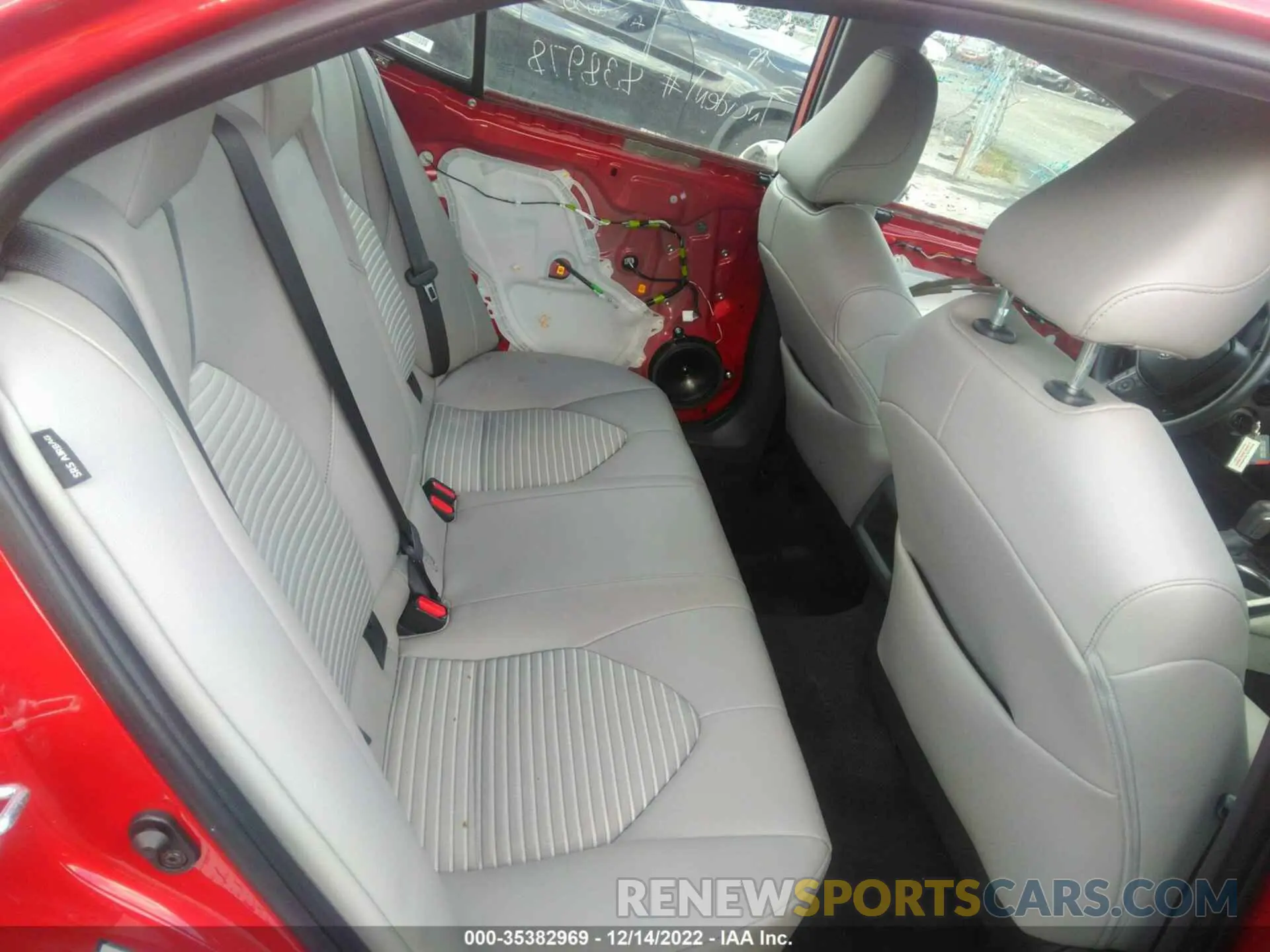 8 fotografías del automóvil dañado 4T1G11AK3NU035029 TOYOTA CAMRY 2022