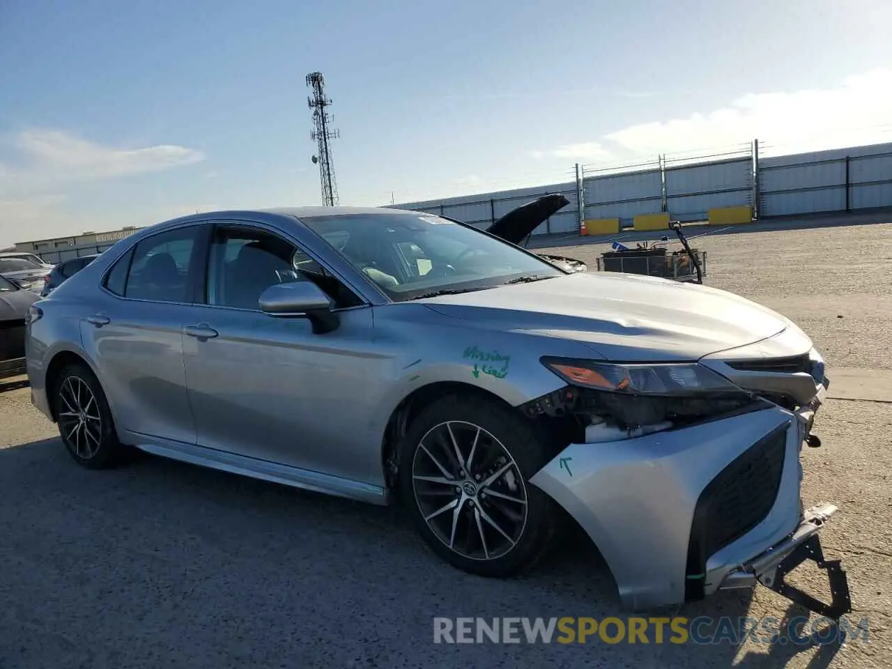 4 fotografías del automóvil dañado 4T1G11AK3NU051666 TOYOTA CAMRY 2022