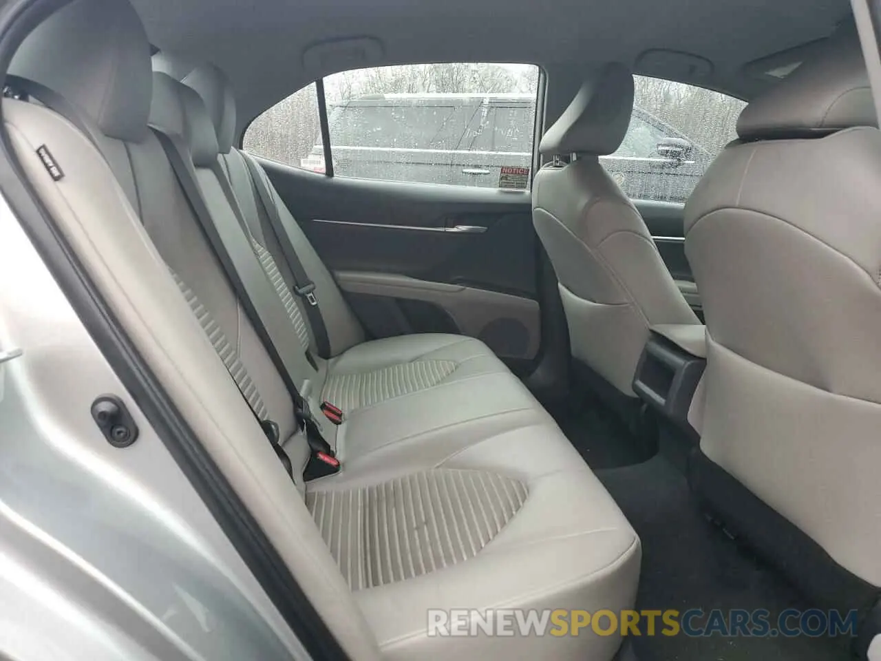 10 fotografías del automóvil dañado 4T1G11AK3NU059945 TOYOTA CAMRY 2022