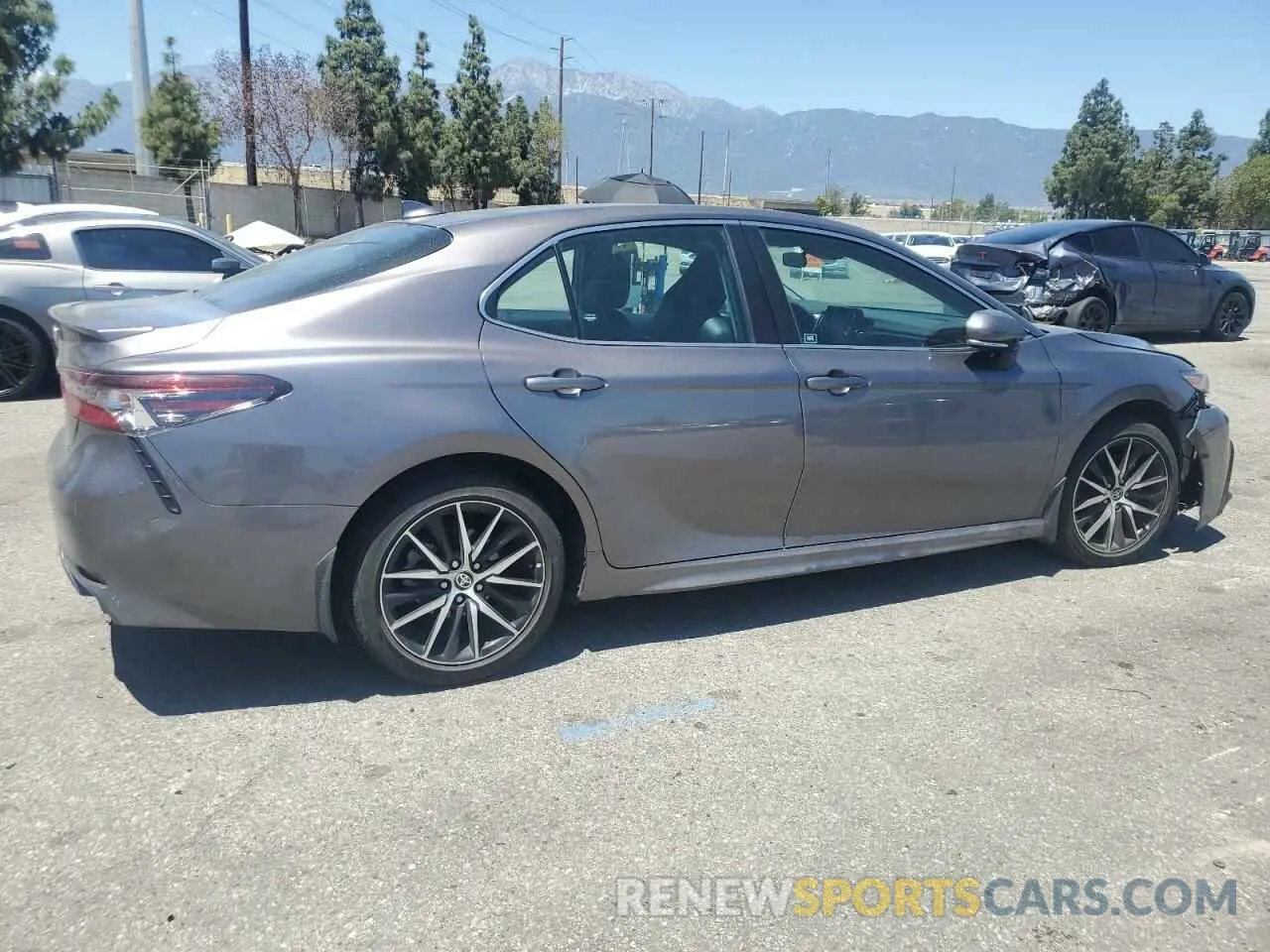 3 fotografías del automóvil dañado 4T1G11AK3NU062070 TOYOTA CAMRY 2022