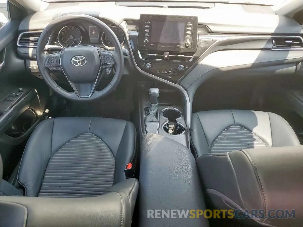 8 fotografías del automóvil dañado 4T1G11AK3NU062330 TOYOTA CAMRY 2022