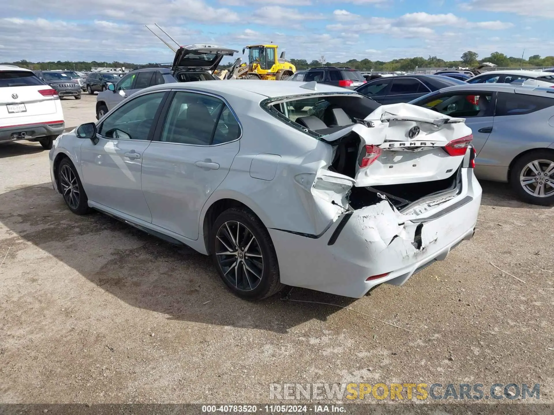 3 fotografías del automóvil dañado 4T1G11AK3NU064224 TOYOTA CAMRY 2022