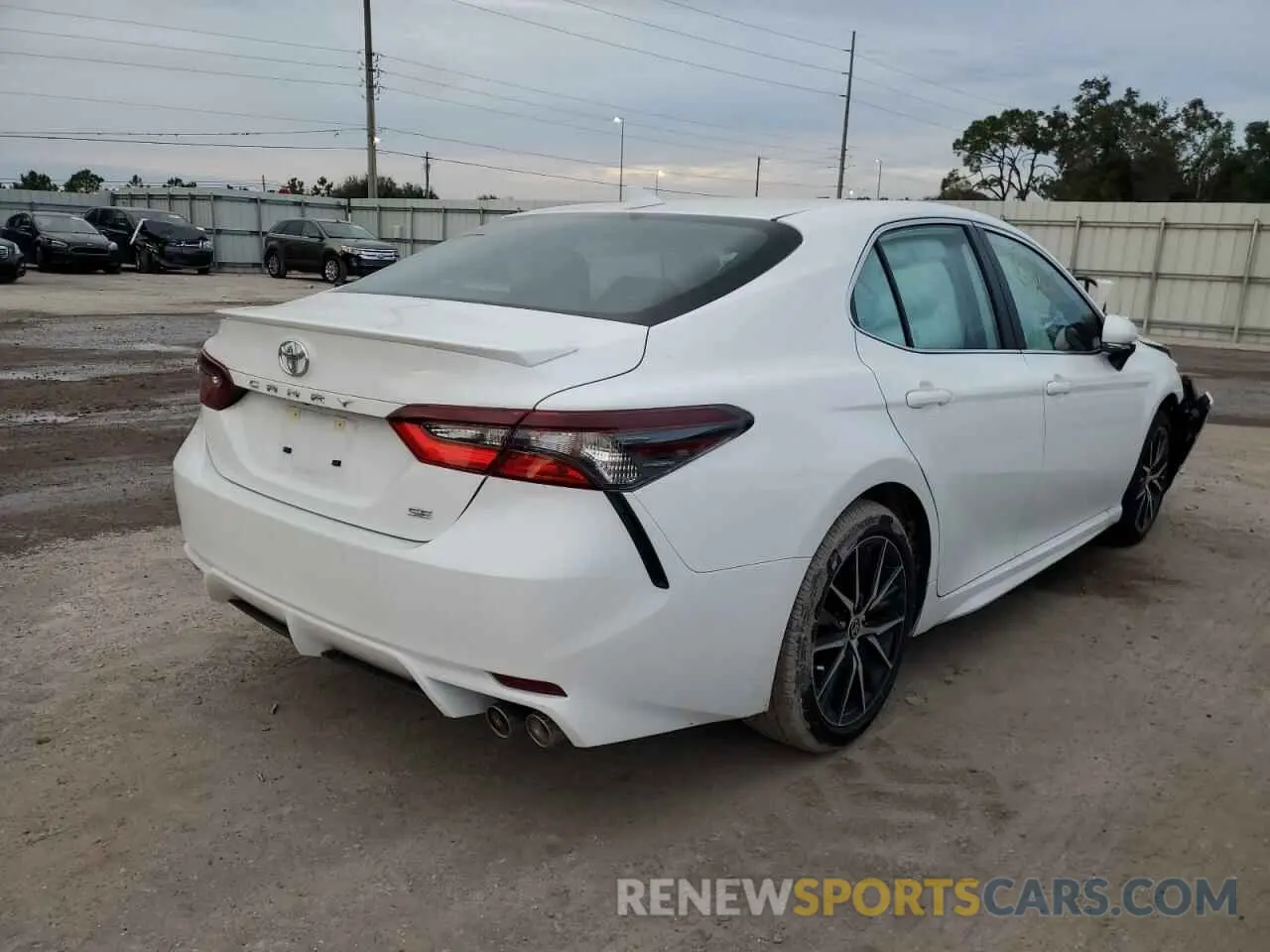3 fotografías del automóvil dañado 4T1G11AK3NU065664 TOYOTA CAMRY 2022