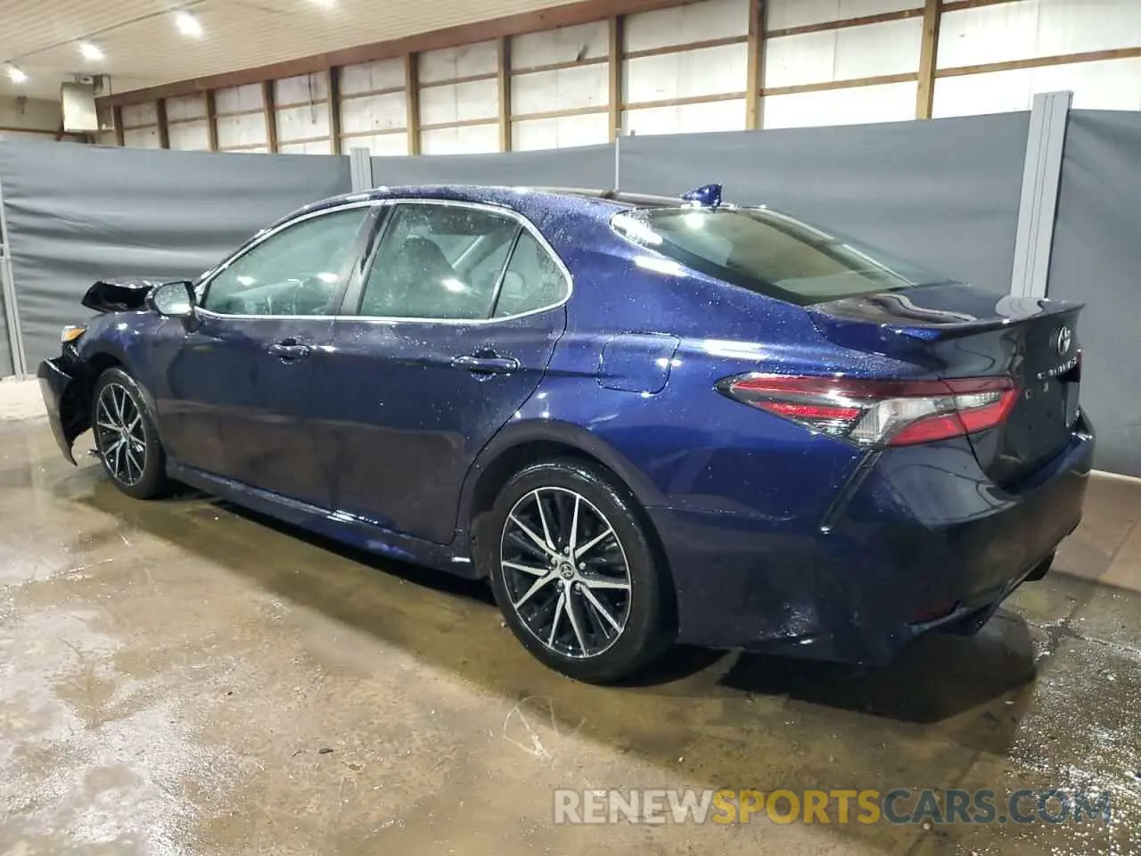 2 fotografías del automóvil dañado 4T1G11AK3NU666167 TOYOTA CAMRY 2022