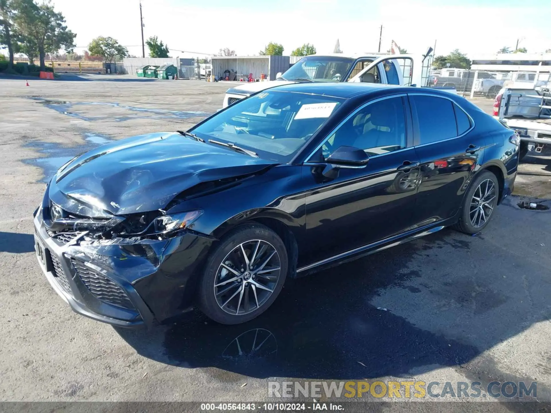2 fotografías del automóvil dañado 4T1G11AK3NU675659 TOYOTA CAMRY 2022