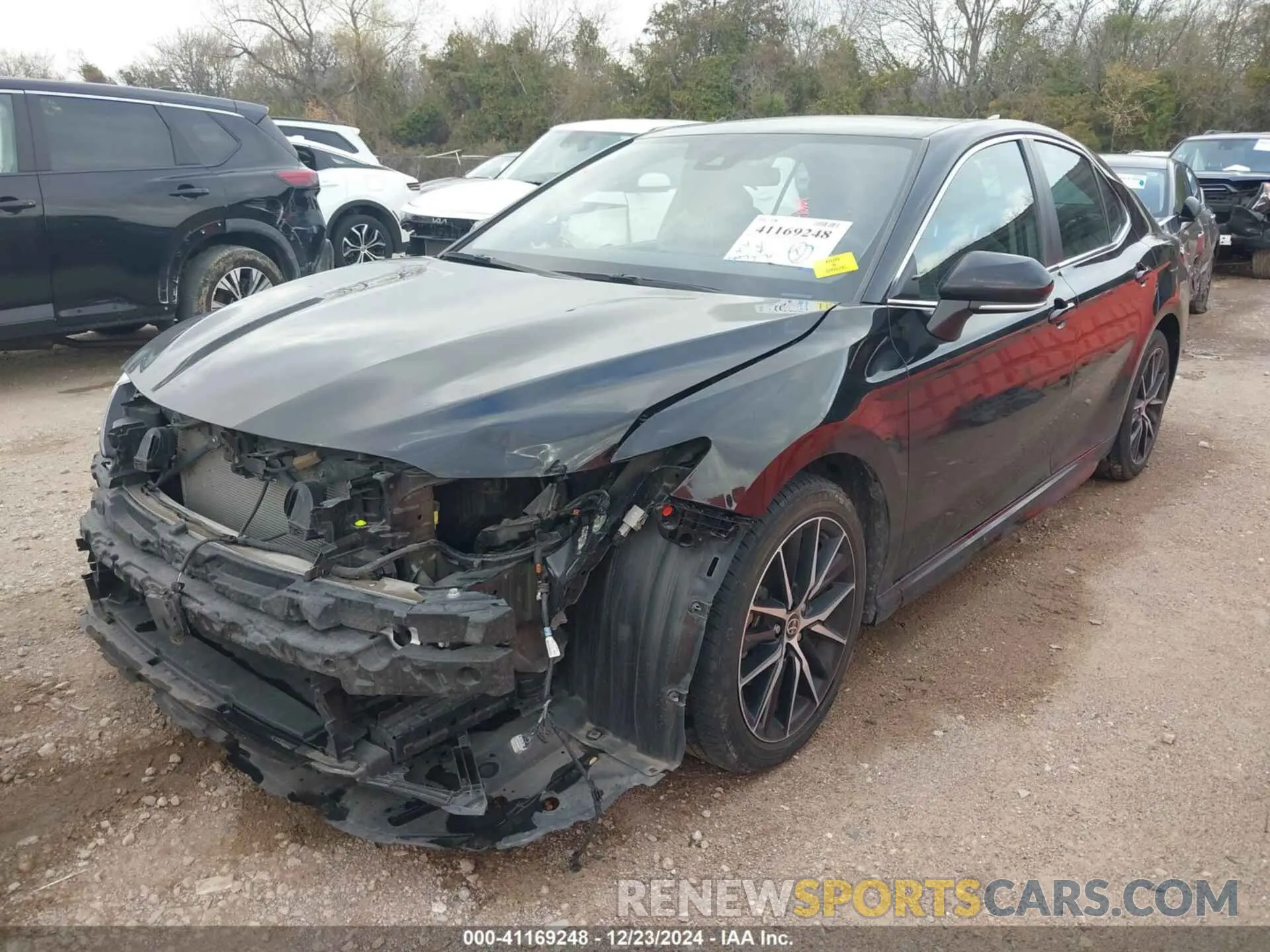 2 fotografías del automóvil dañado 4T1G11AK3NU705310 TOYOTA CAMRY 2022