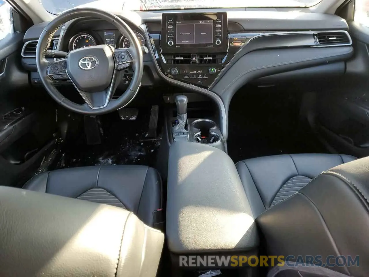 8 fotografías del automóvil dañado 4T1G11AK4NU028459 TOYOTA CAMRY 2022