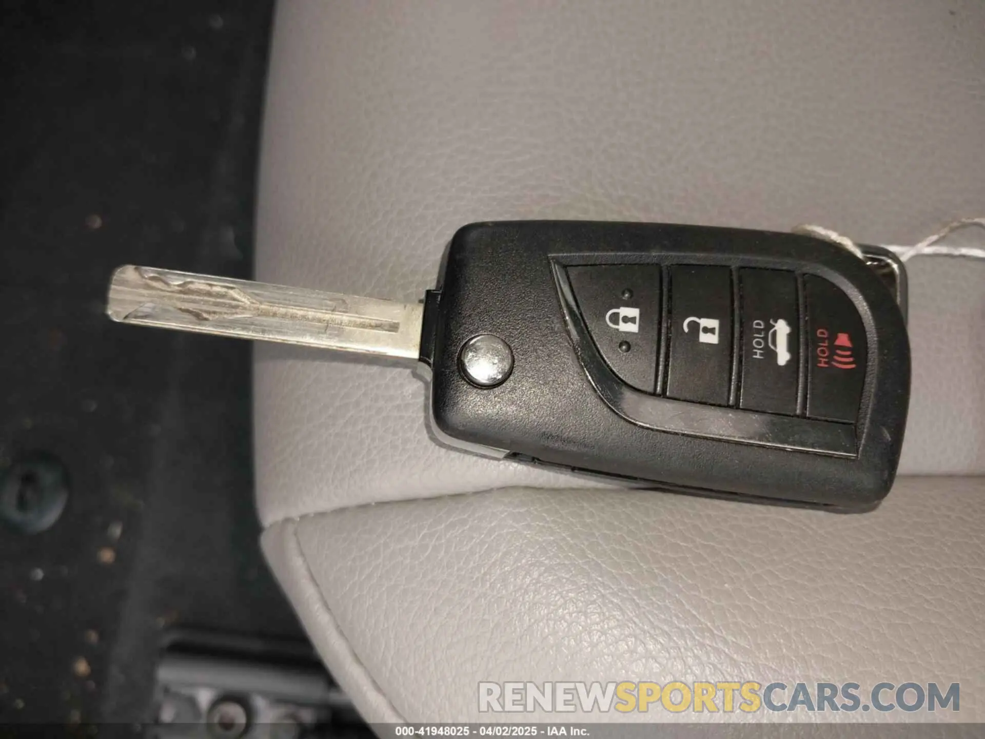 11 fotografías del automóvil dañado 4T1G11AK4NU036660 TOYOTA CAMRY 2022