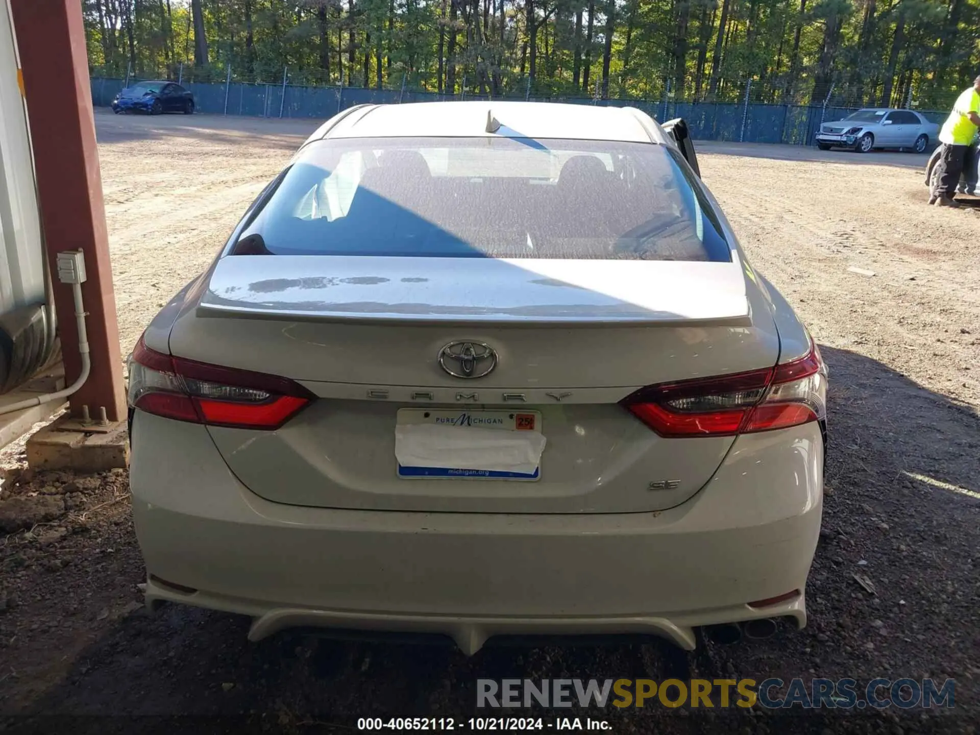 16 fotografías del automóvil dañado 4T1G11AK4NU042295 TOYOTA CAMRY 2022