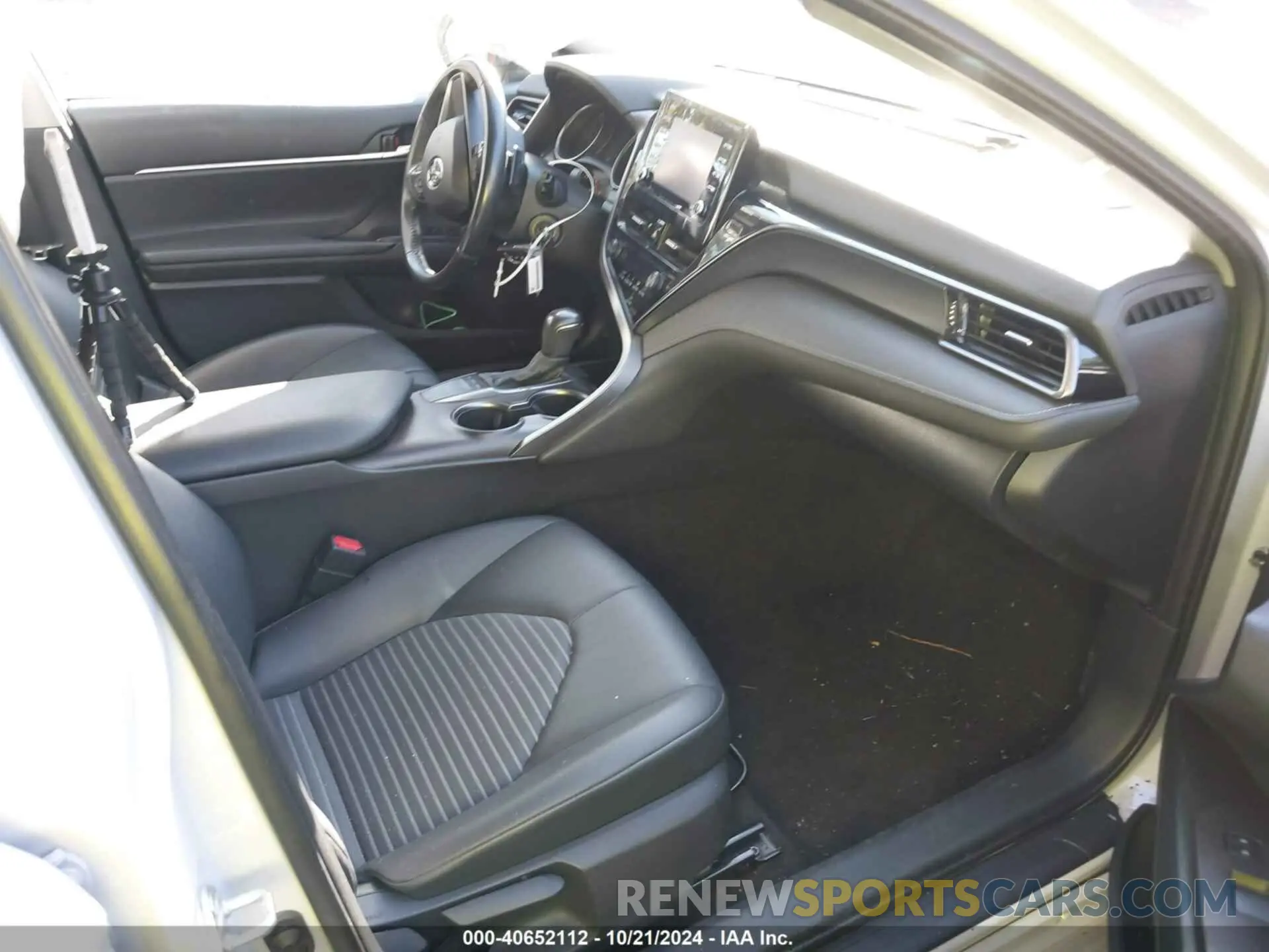 5 fotografías del automóvil dañado 4T1G11AK4NU042295 TOYOTA CAMRY 2022