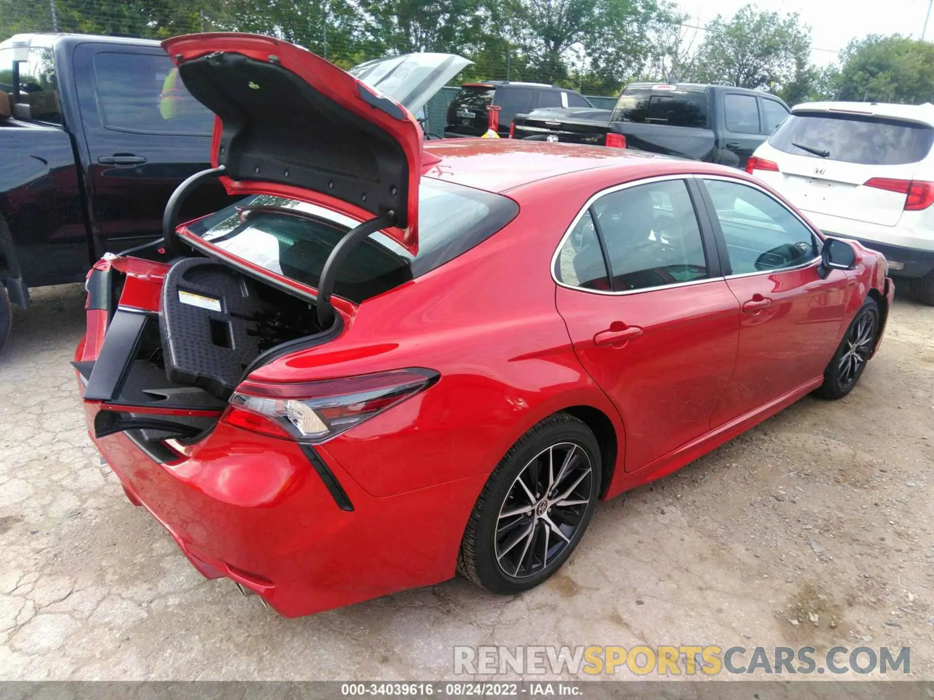 4 fotografías del automóvil dañado 4T1G11AK4NU057833 TOYOTA CAMRY 2022