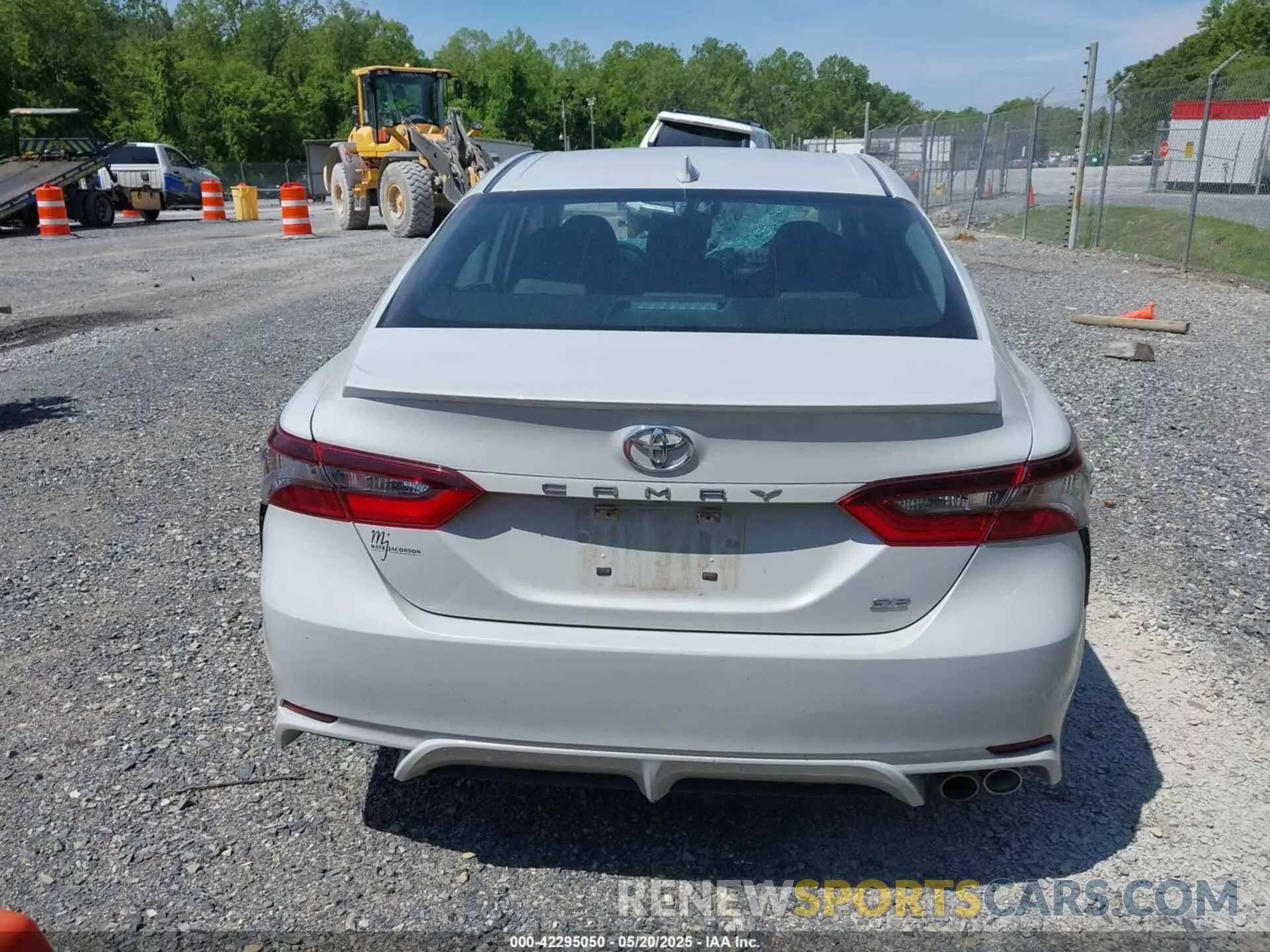 17 fotografías del automóvil dañado 4T1G11AK4NU063700 TOYOTA CAMRY 2022