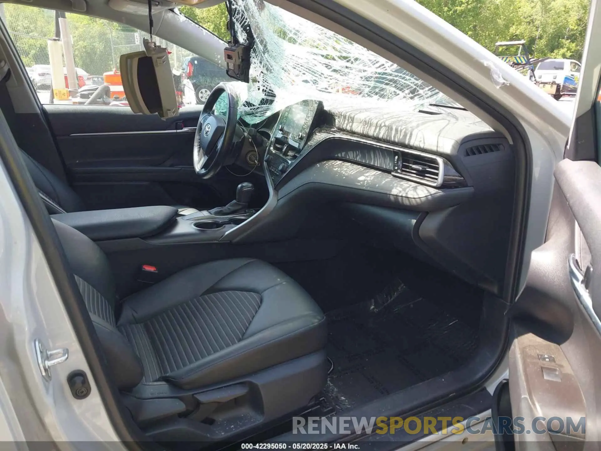 5 fotografías del automóvil dañado 4T1G11AK4NU063700 TOYOTA CAMRY 2022