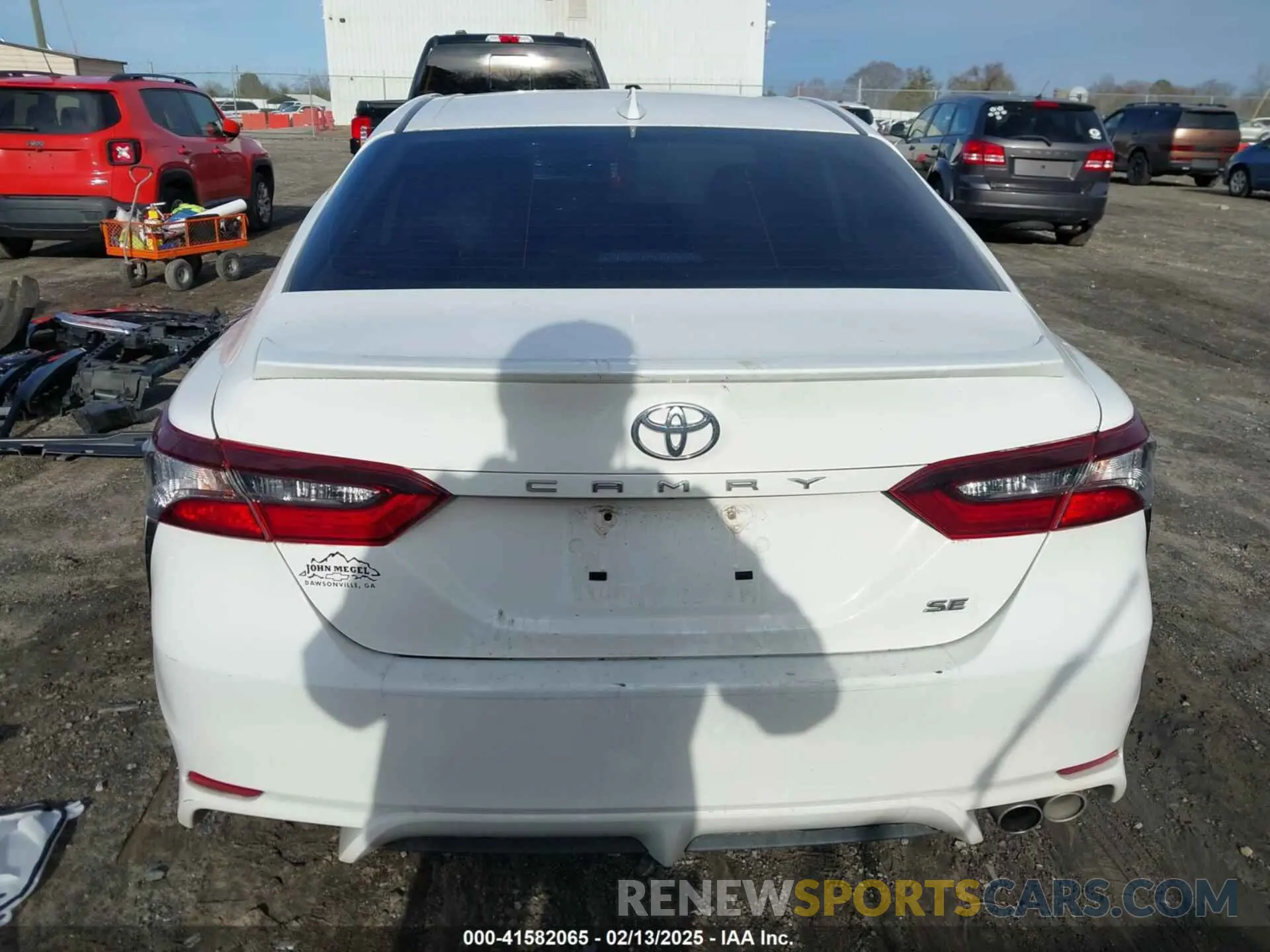 17 fotografías del automóvil dañado 4T1G11AK4NU620329 TOYOTA CAMRY 2022