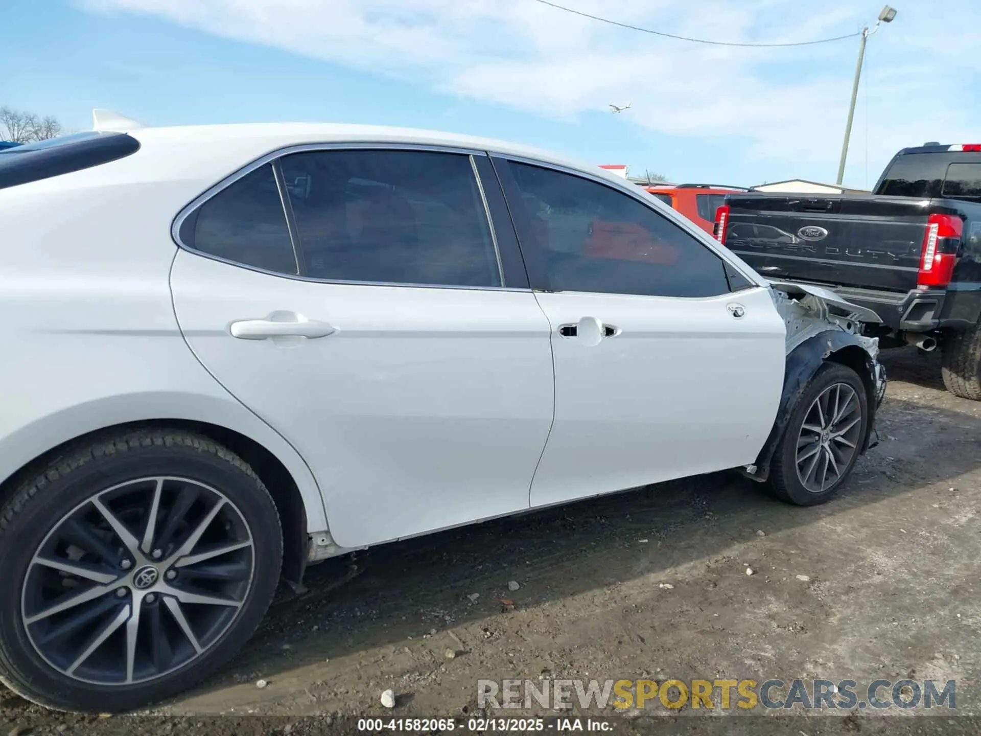 18 fotografías del automóvil dañado 4T1G11AK4NU620329 TOYOTA CAMRY 2022