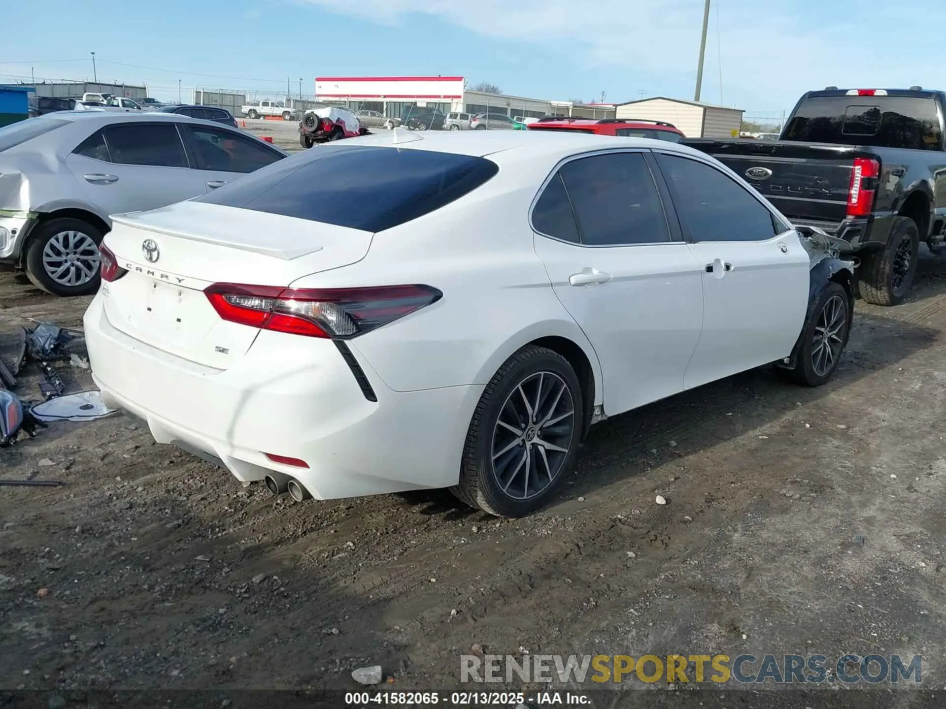 4 fotografías del automóvil dañado 4T1G11AK4NU620329 TOYOTA CAMRY 2022