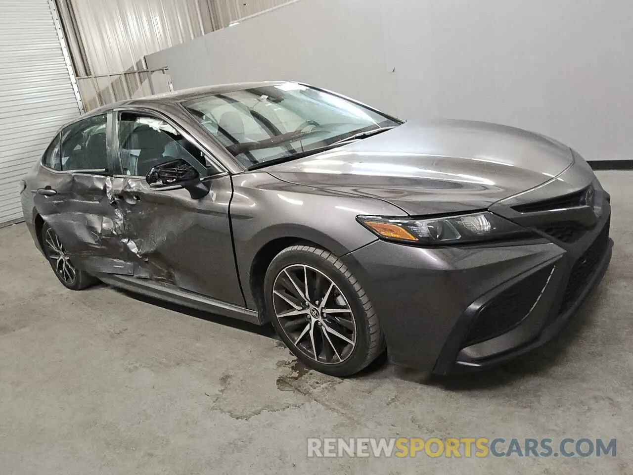 4 fotografías del automóvil dañado 4T1G11AK4NU631010 TOYOTA CAMRY 2022