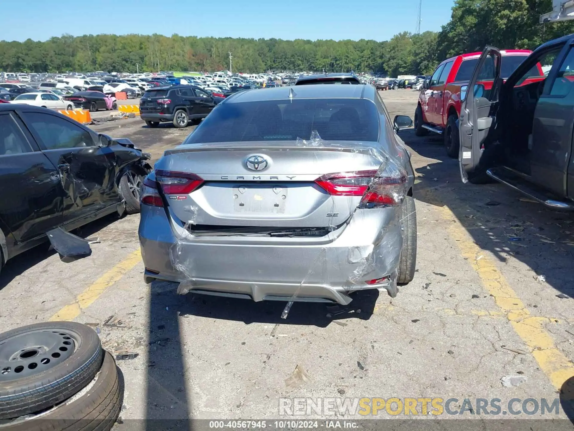16 fotografías del automóvil dañado 4T1G11AK4NU647885 TOYOTA CAMRY 2022
