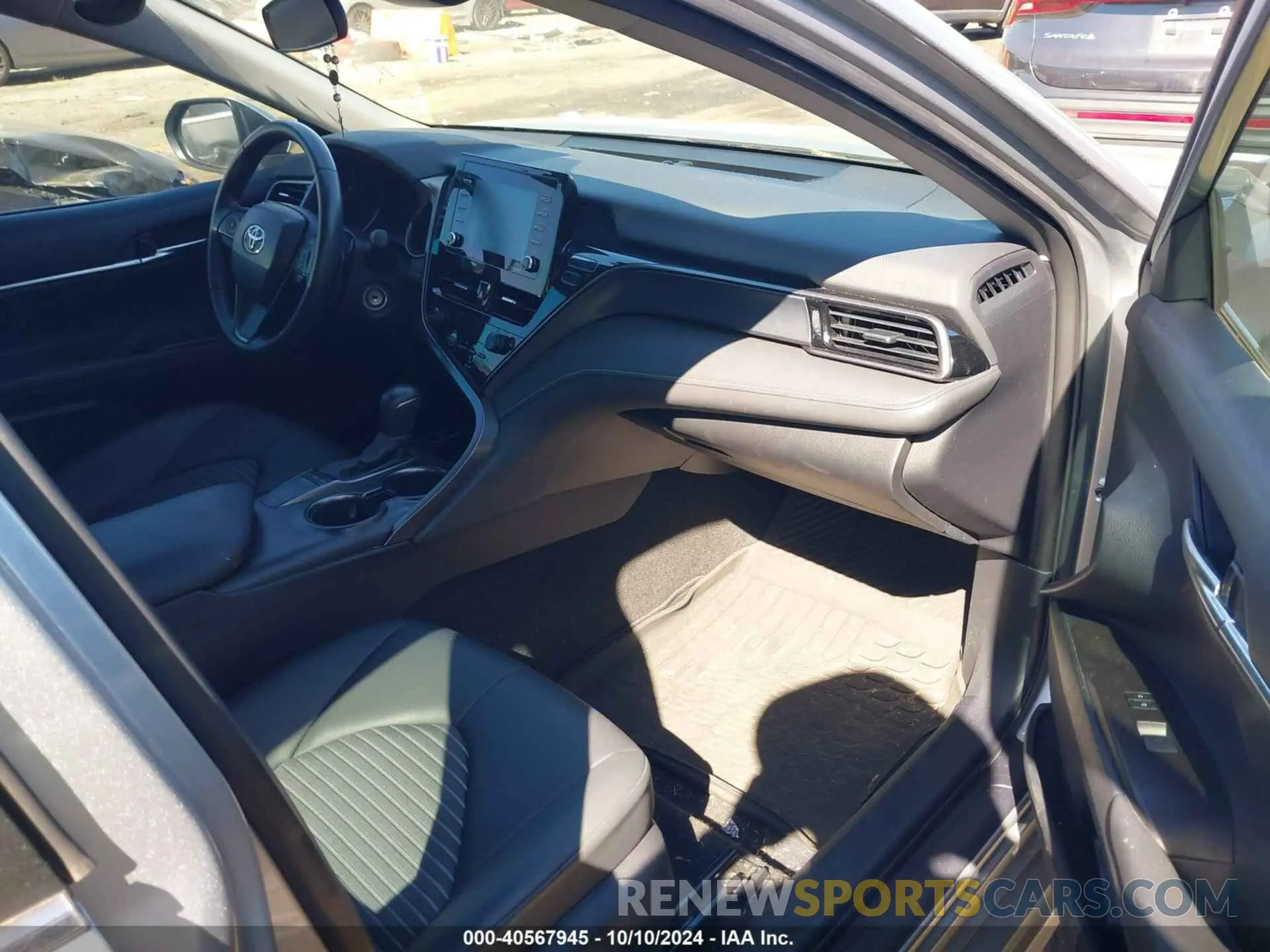5 fotografías del automóvil dañado 4T1G11AK4NU647885 TOYOTA CAMRY 2022