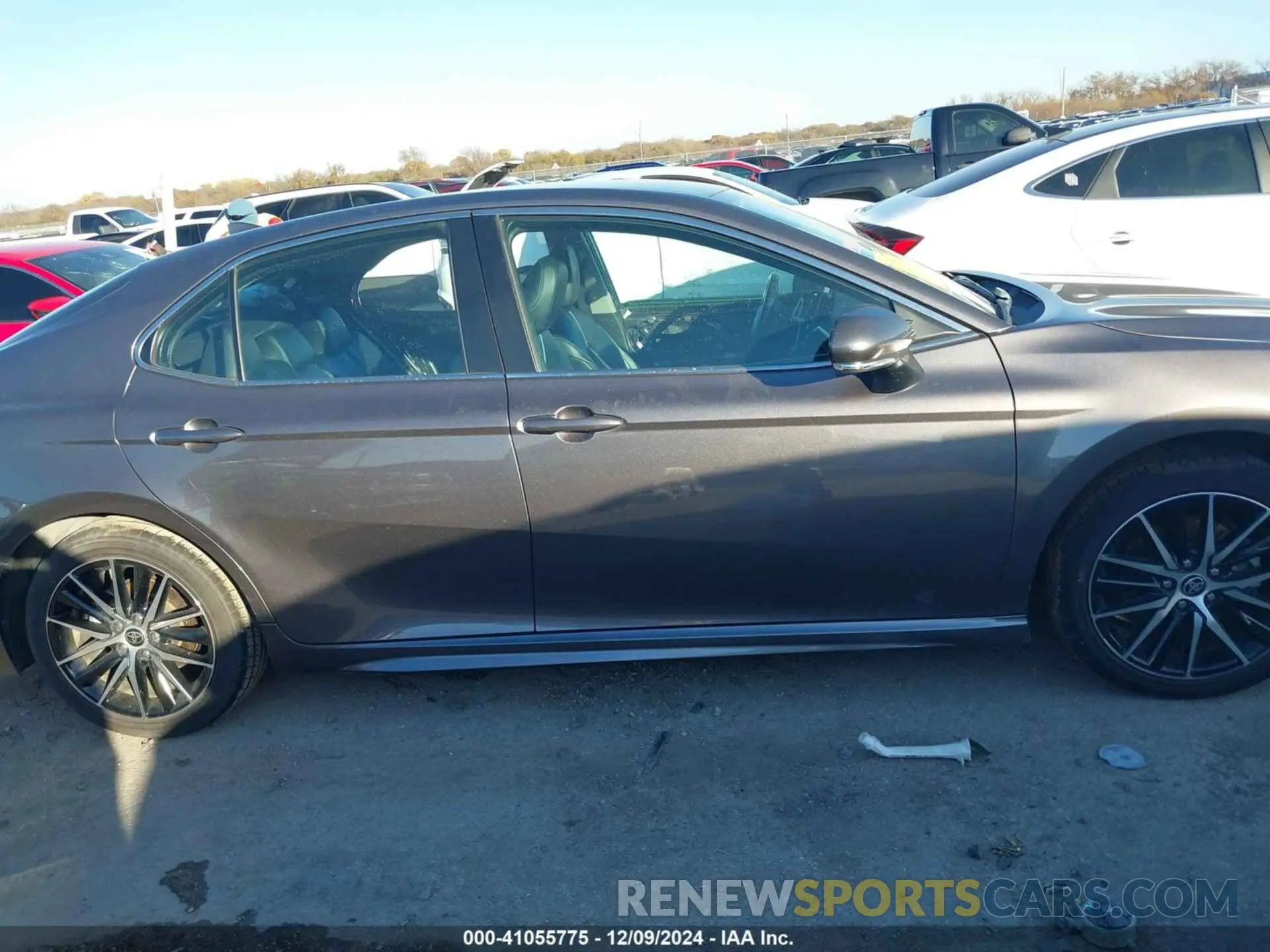 13 fotografías del automóvil dañado 4T1G11AK4NU665108 TOYOTA CAMRY 2022