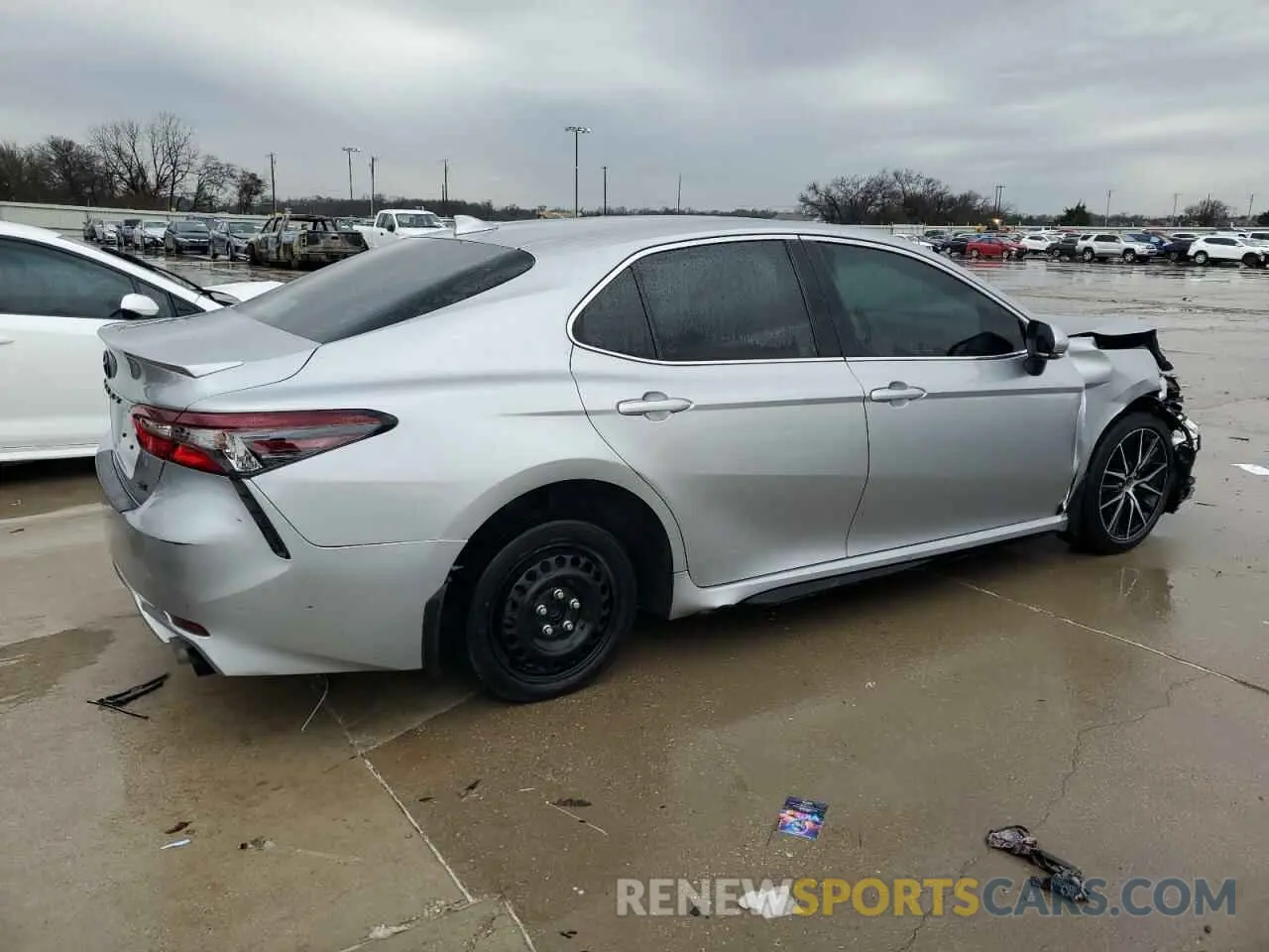 3 fotografías del automóvil dañado 4T1G11AK4NU668283 TOYOTA CAMRY 2022