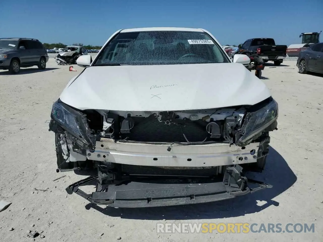 5 fotografías del automóvil dañado 4T1G11AK4NU676299 TOYOTA CAMRY 2022