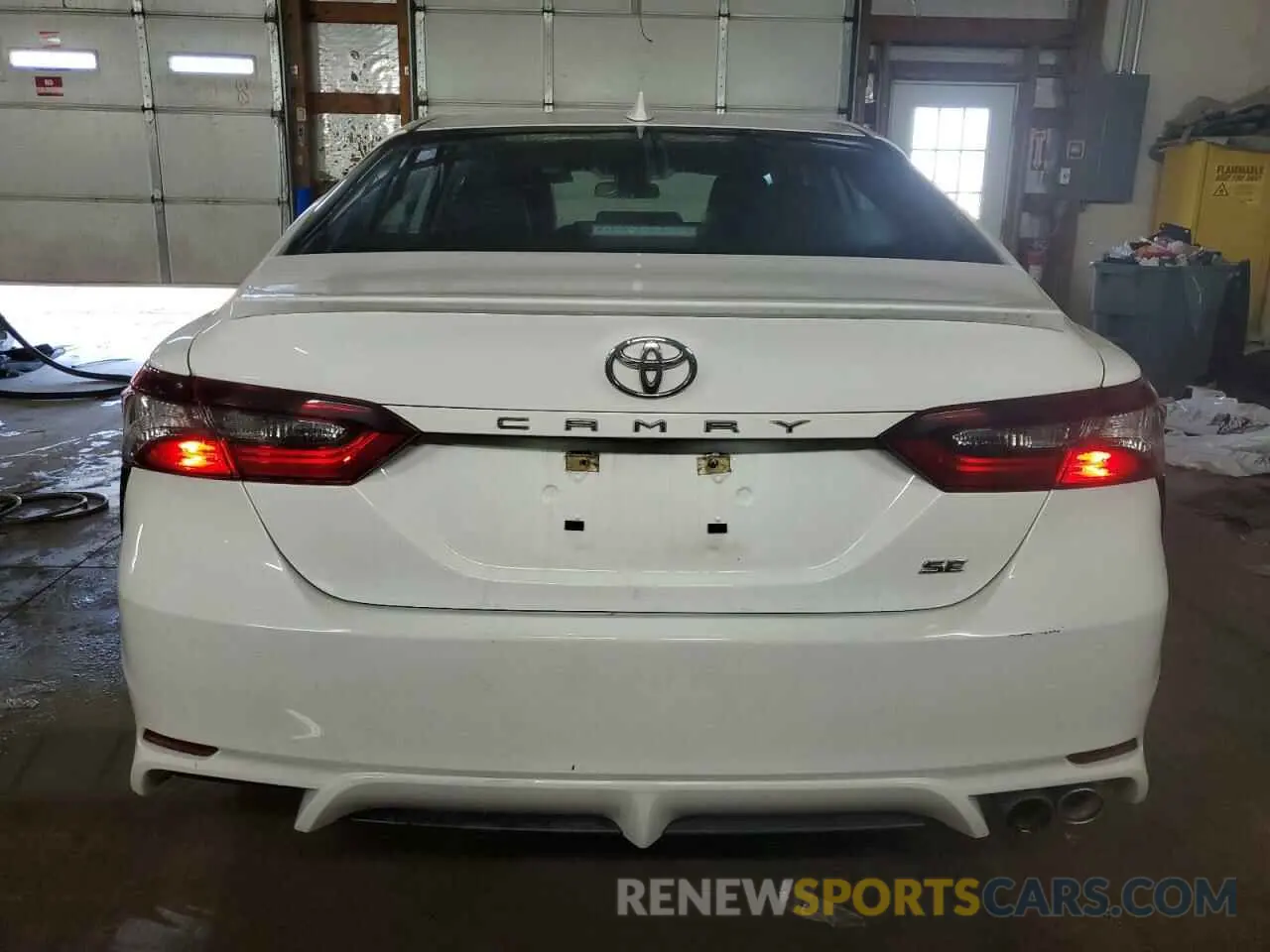 6 fotografías del automóvil dañado 4T1G11AK4NU685410 TOYOTA CAMRY 2022