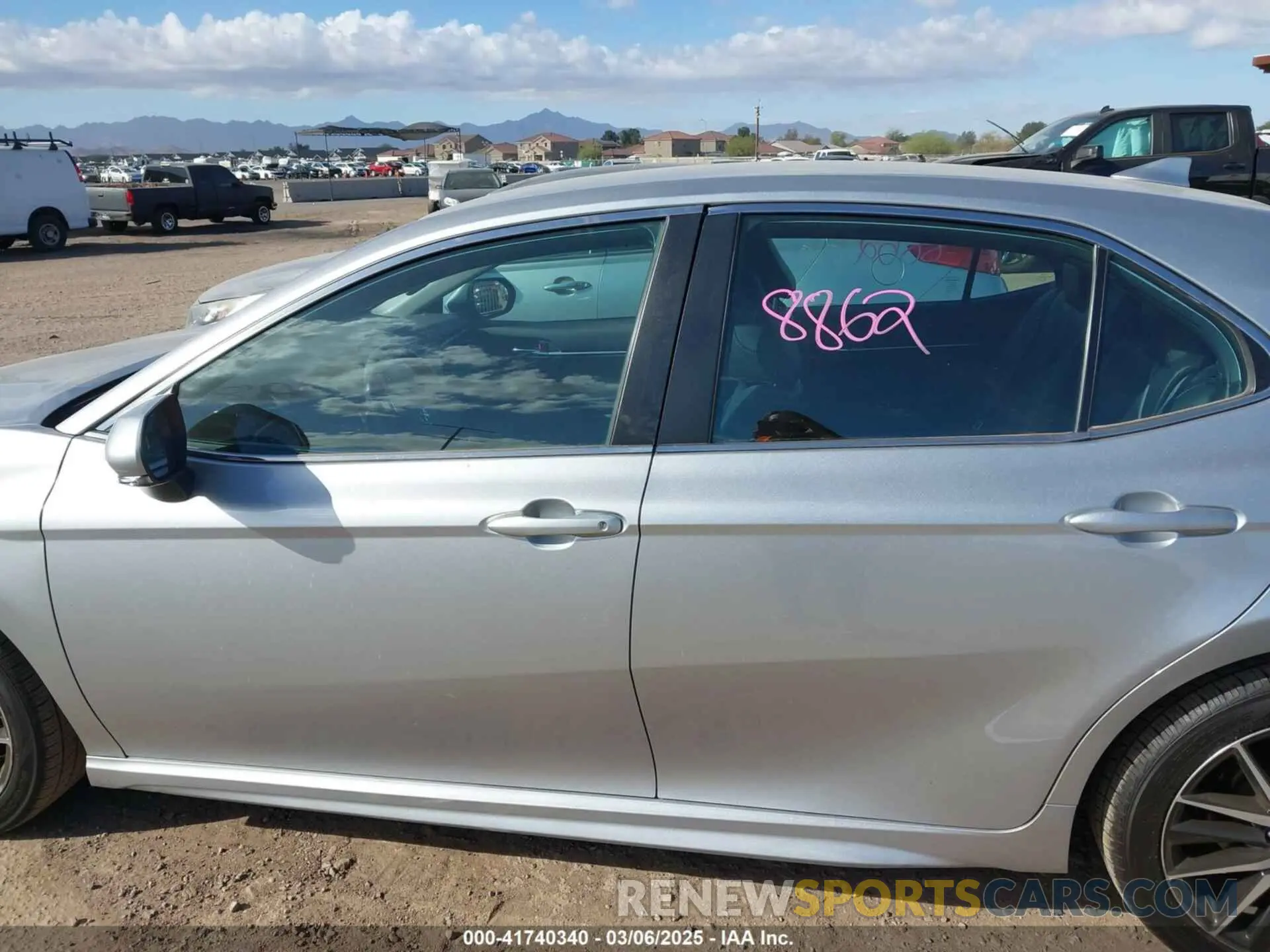 14 fotografías del automóvil dañado 4T1G11AK4NU708037 TOYOTA CAMRY 2022