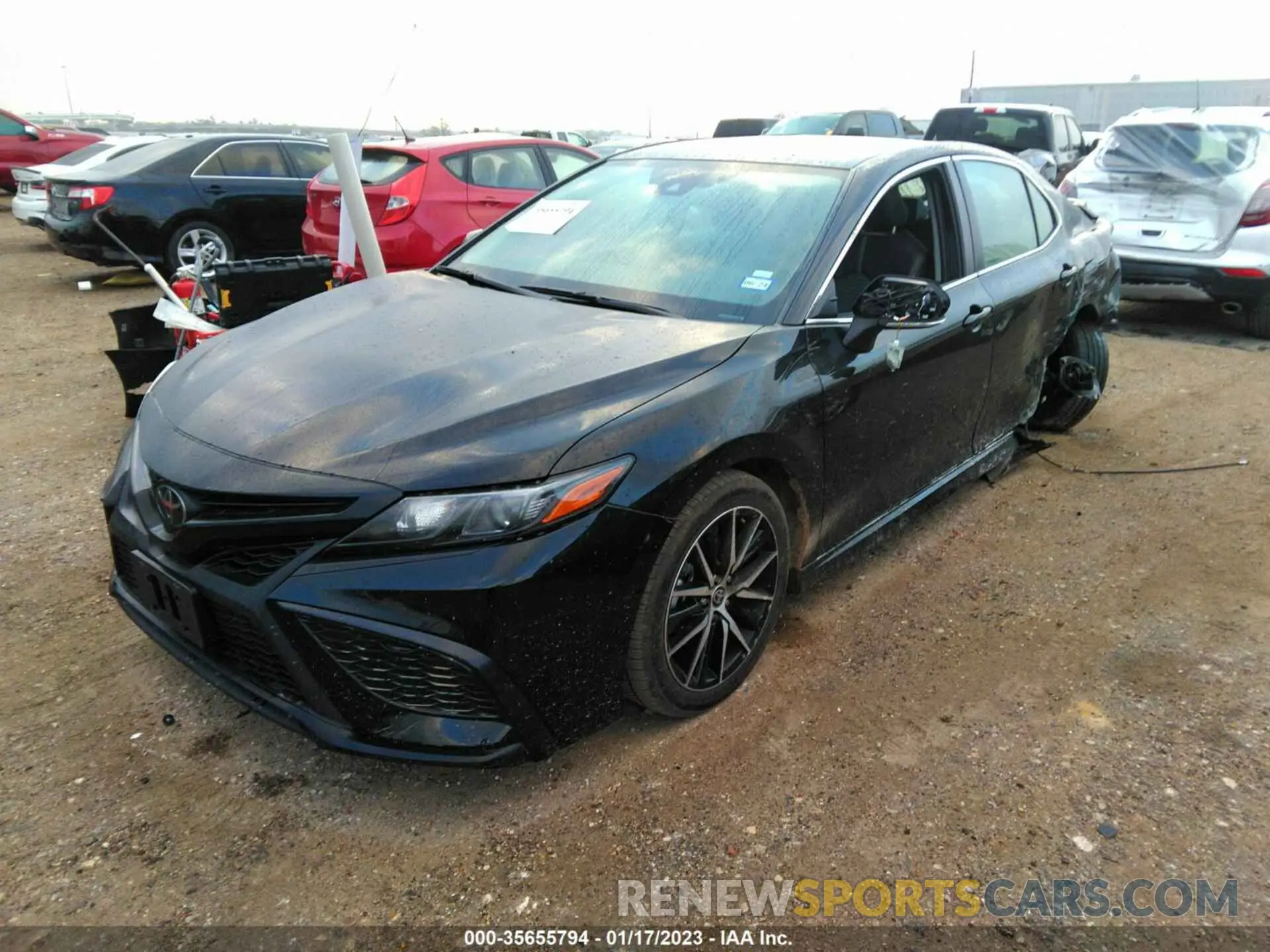 2 fotografías del automóvil dañado 4T1G11AK4NU713562 TOYOTA CAMRY 2022