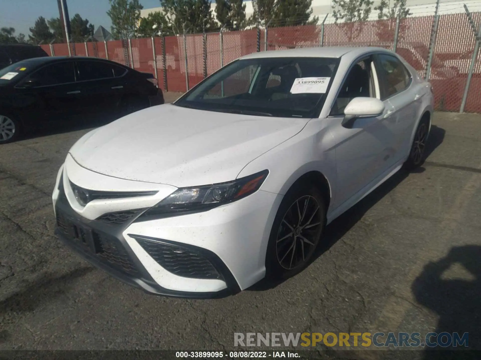 2 fotografías del automóvil dañado 4T1G11AK5NU009547 TOYOTA CAMRY 2022