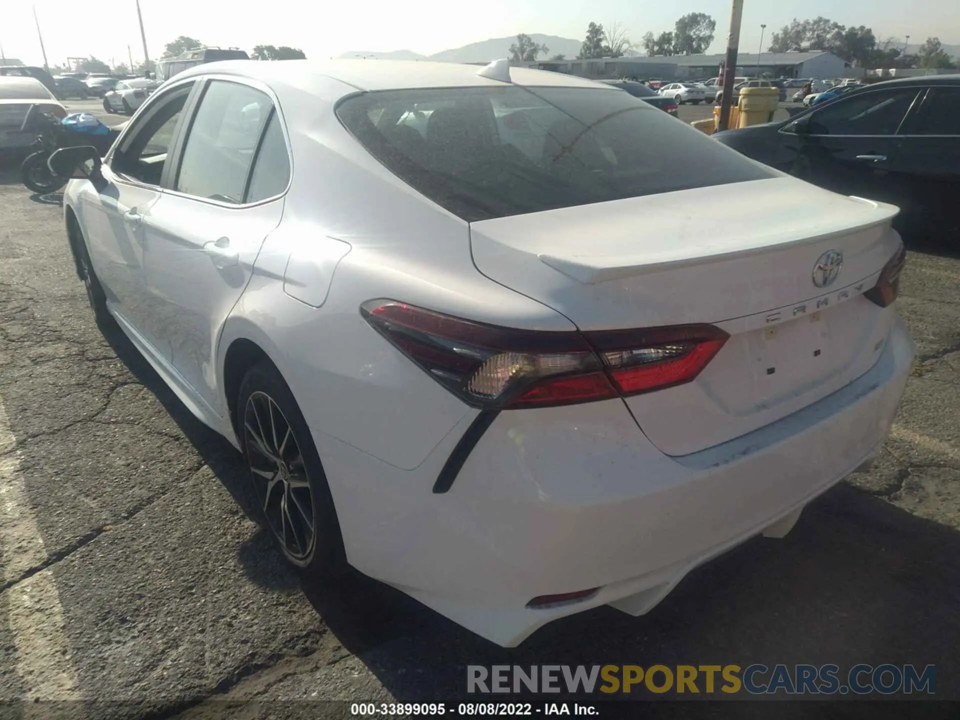 3 fotografías del automóvil dañado 4T1G11AK5NU009547 TOYOTA CAMRY 2022