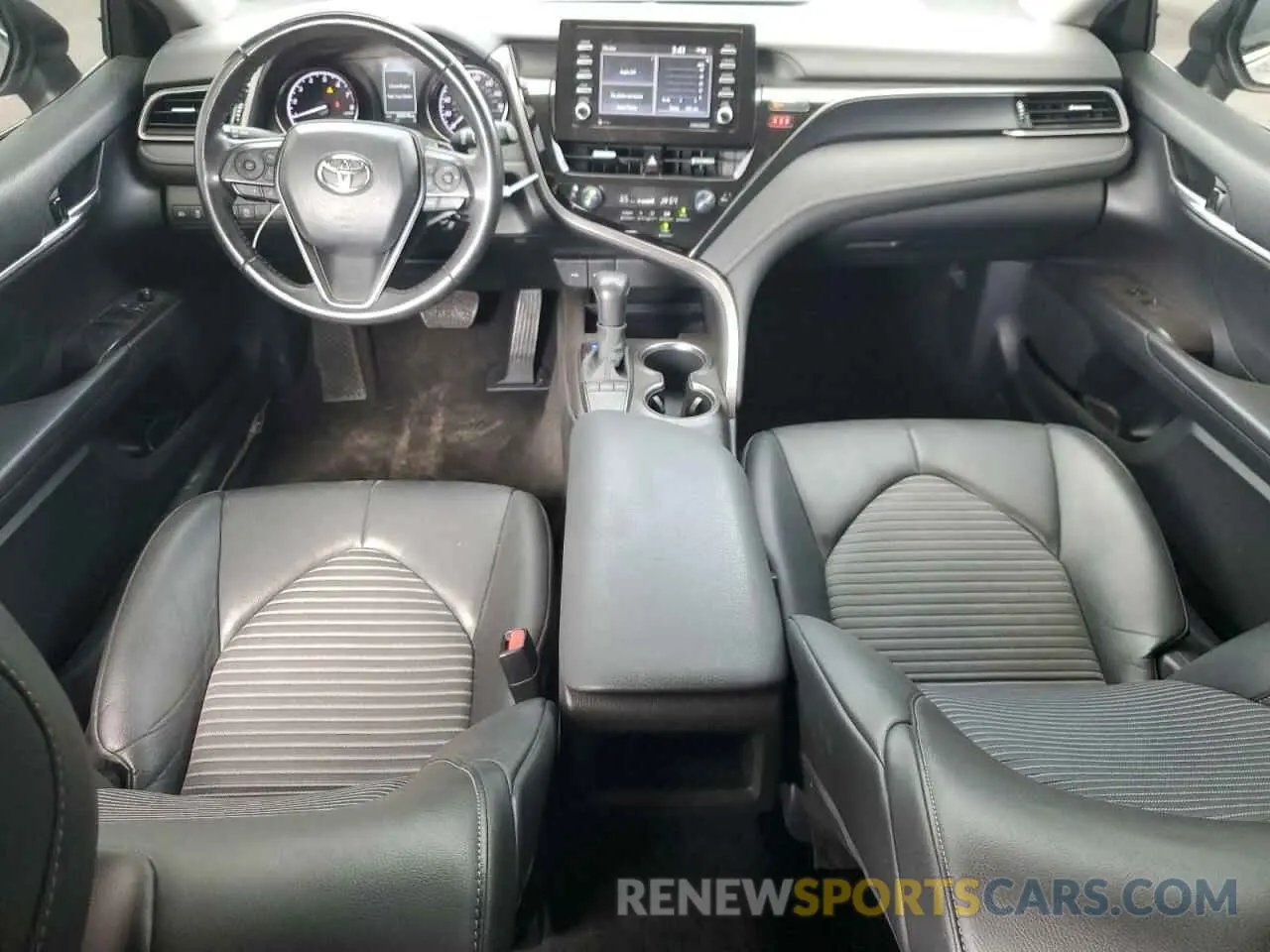 8 fotografías del automóvil dañado 4T1G11AK5NU049661 TOYOTA CAMRY 2022