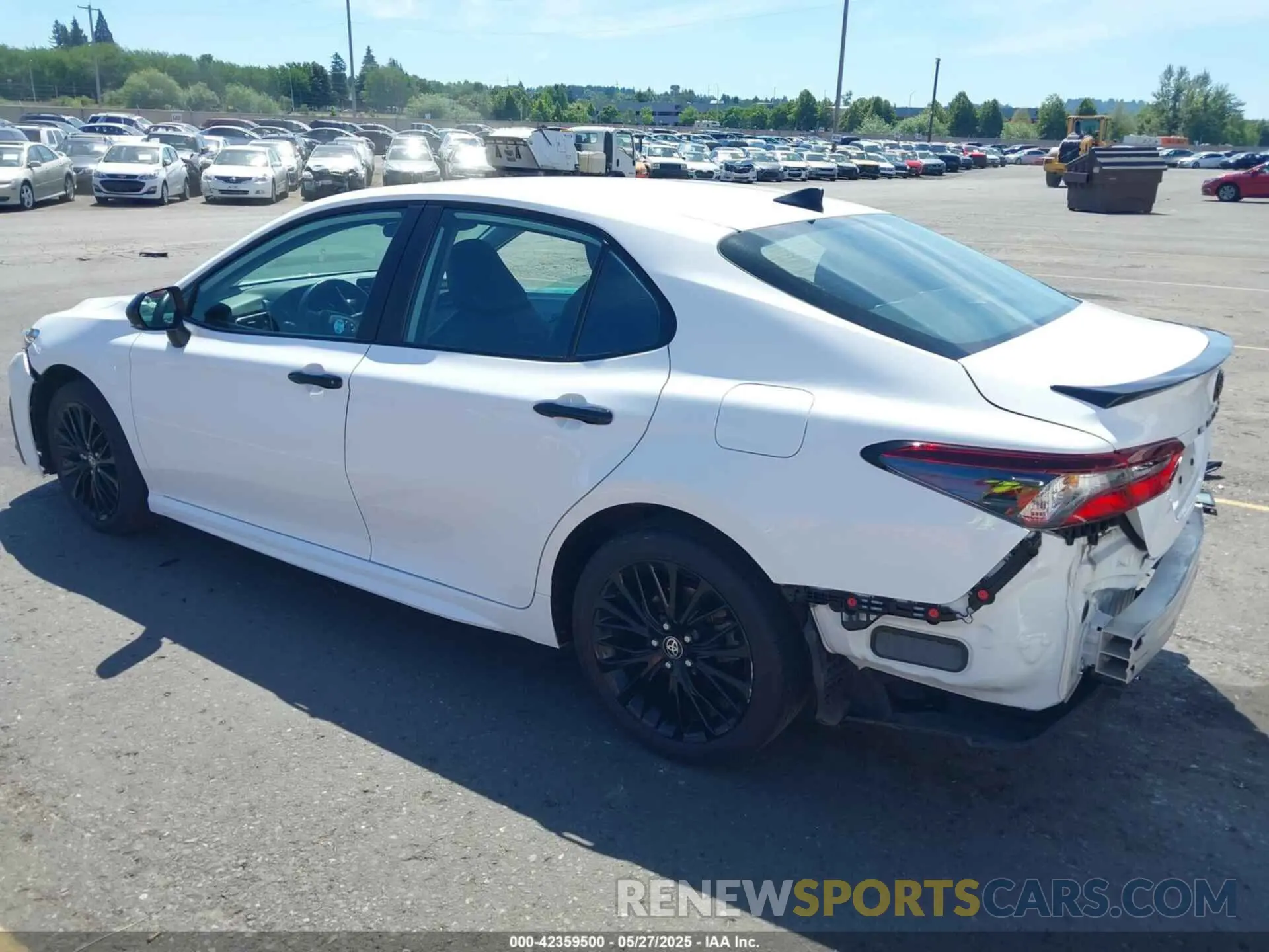 3 fotografías del automóvil dañado 4T1G11AK5NU075077 TOYOTA CAMRY 2022