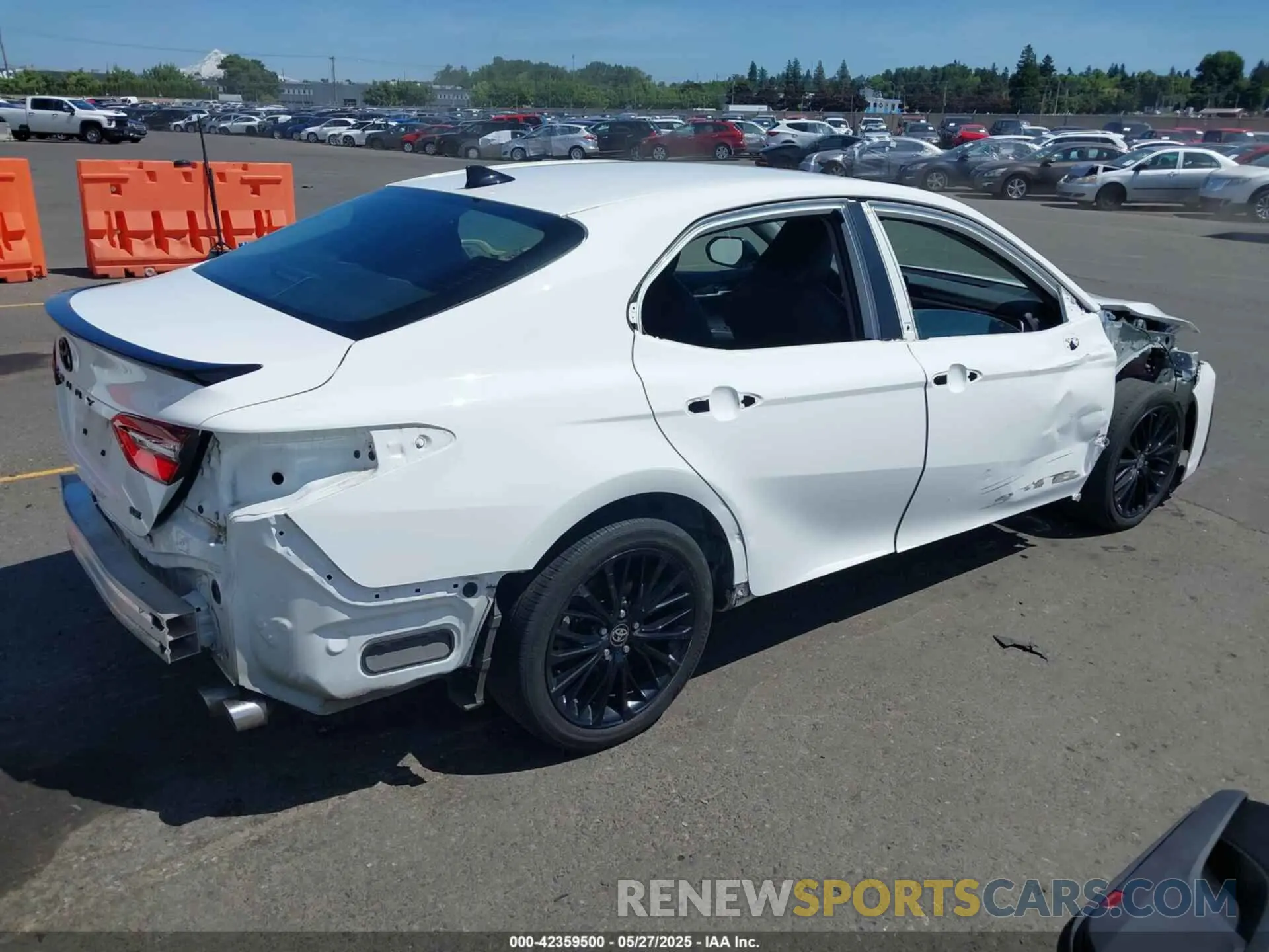 4 fotografías del automóvil dañado 4T1G11AK5NU075077 TOYOTA CAMRY 2022