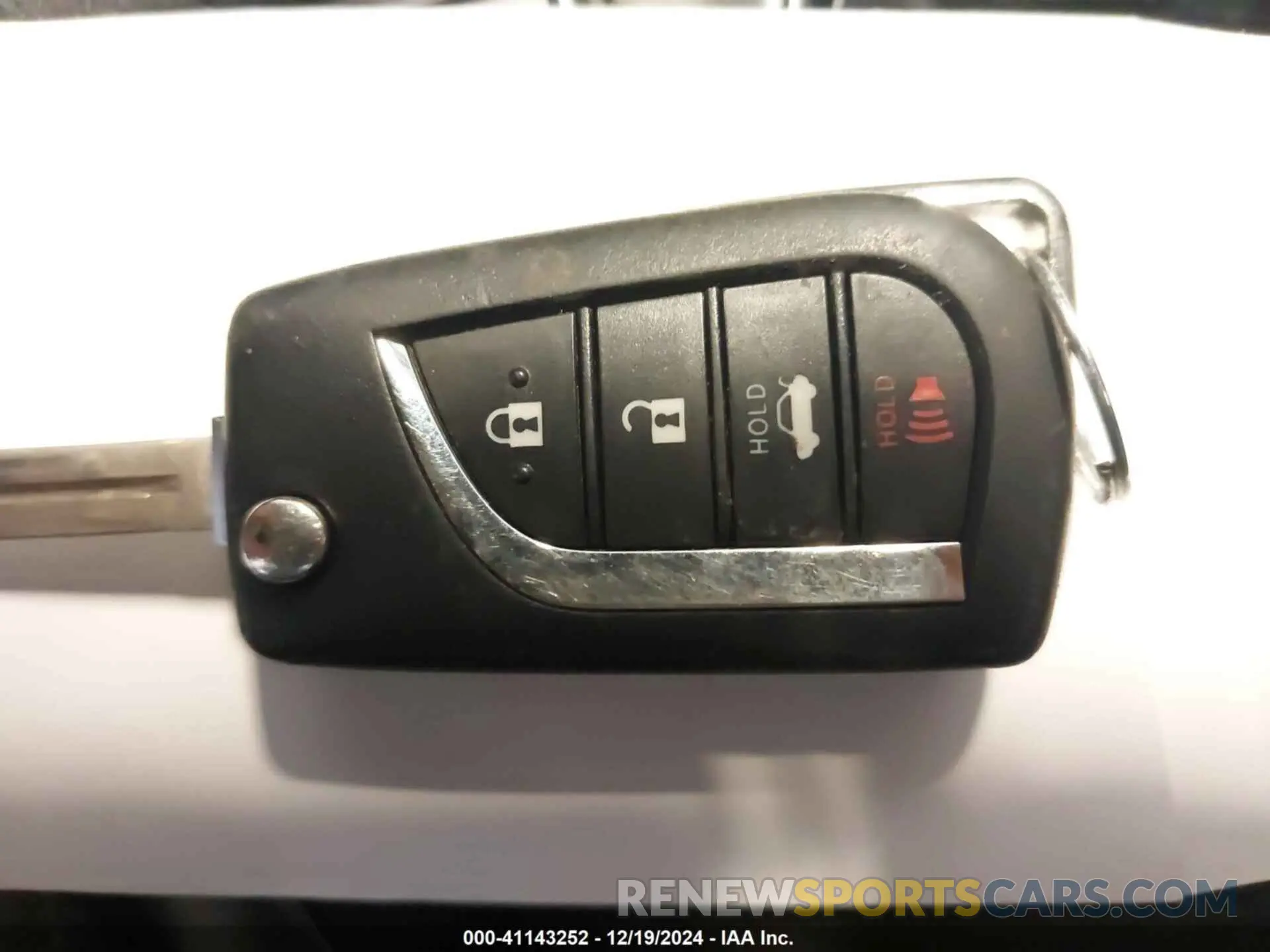 11 fotografías del automóvil dañado 4T1G11AK5NU624020 TOYOTA CAMRY 2022