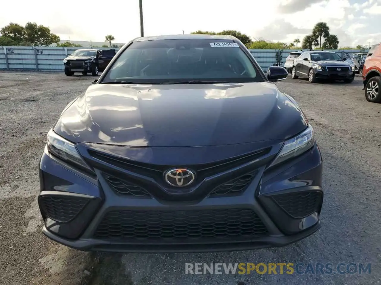 5 fotografías del automóvil dañado 4T1G11AK5NU629900 TOYOTA CAMRY 2022