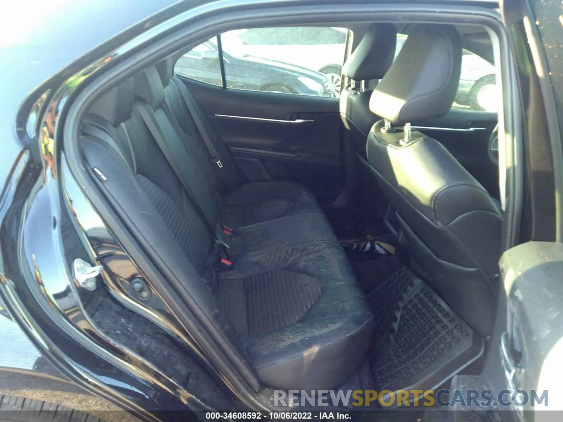 8 fotografías del automóvil dañado 4T1G11AK5NU631923 TOYOTA CAMRY 2022