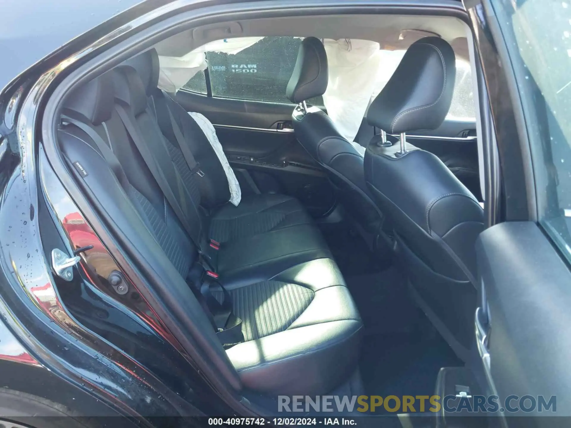 8 fotografías del automóvil dañado 4T1G11AK5NU657521 TOYOTA CAMRY 2022