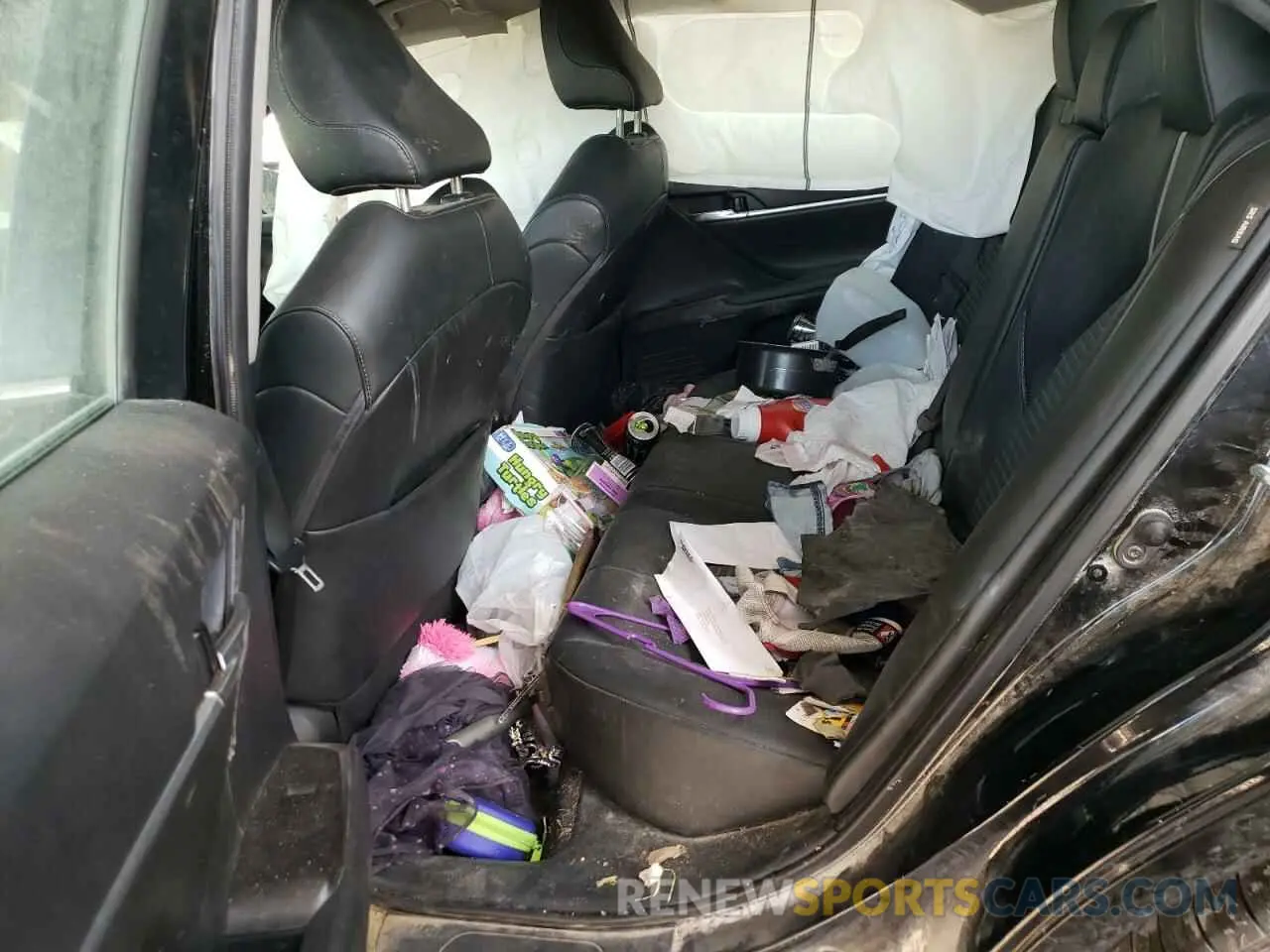 10 fotografías del automóvil dañado 4T1G11AK5NU660385 TOYOTA CAMRY 2022