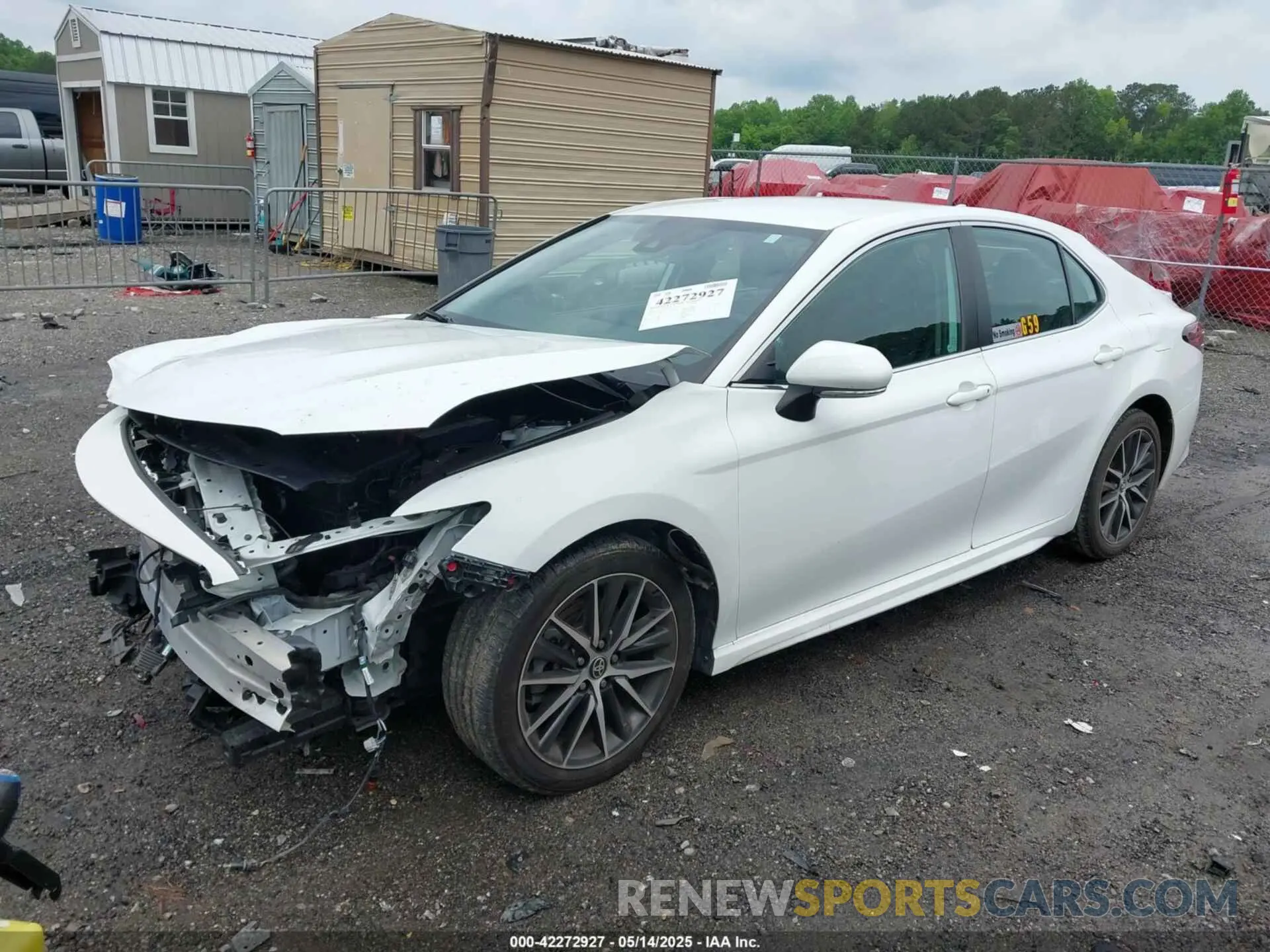 2 fotografías del automóvil dañado 4T1G11AK5NU672603 TOYOTA CAMRY 2022