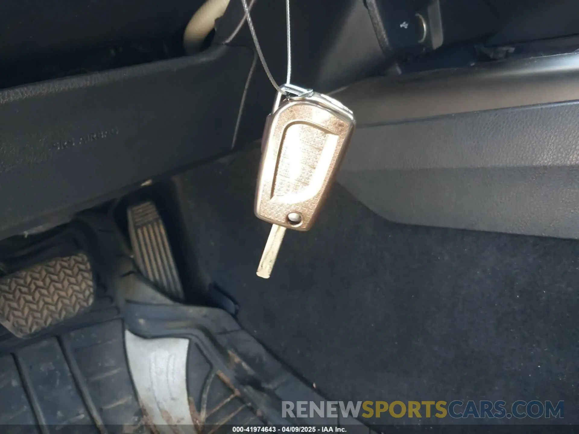 11 fotografías del automóvil dañado 4T1G11AK5NU708080 TOYOTA CAMRY 2022