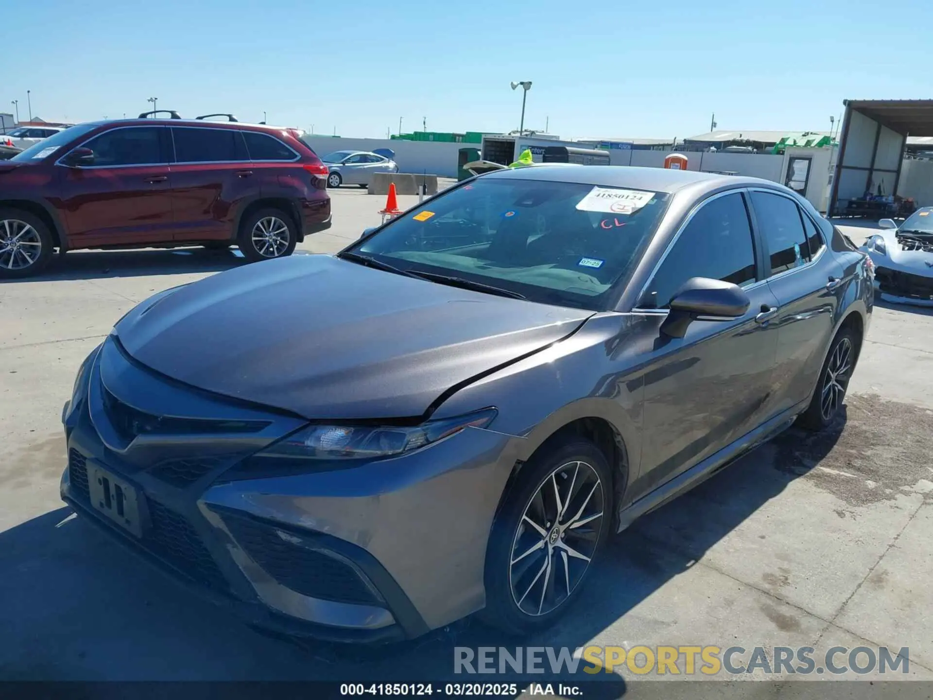 2 fotografías del automóvil dañado 4T1G11AK5NU711738 TOYOTA CAMRY 2022