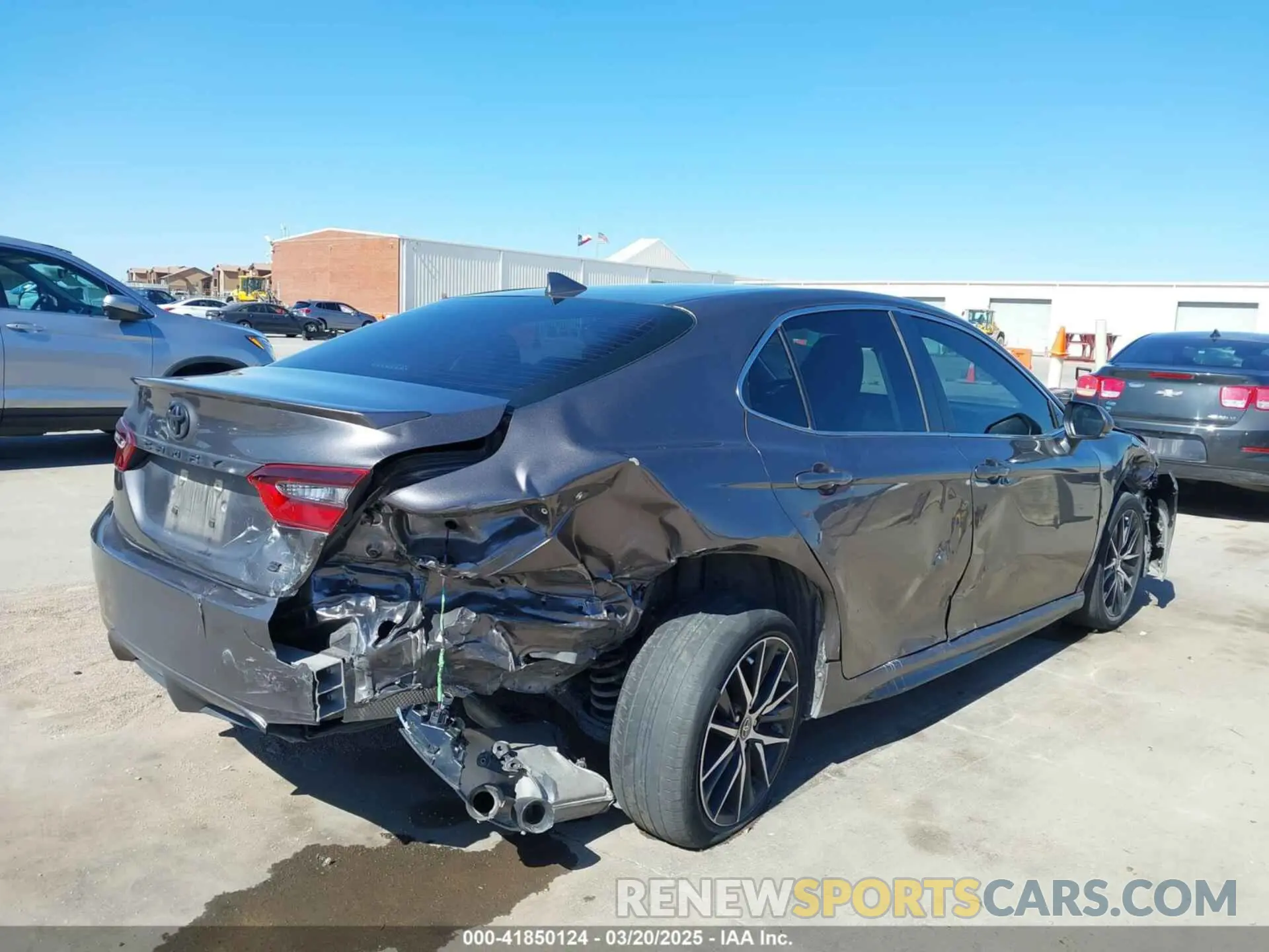 4 fotografías del automóvil dañado 4T1G11AK5NU711738 TOYOTA CAMRY 2022